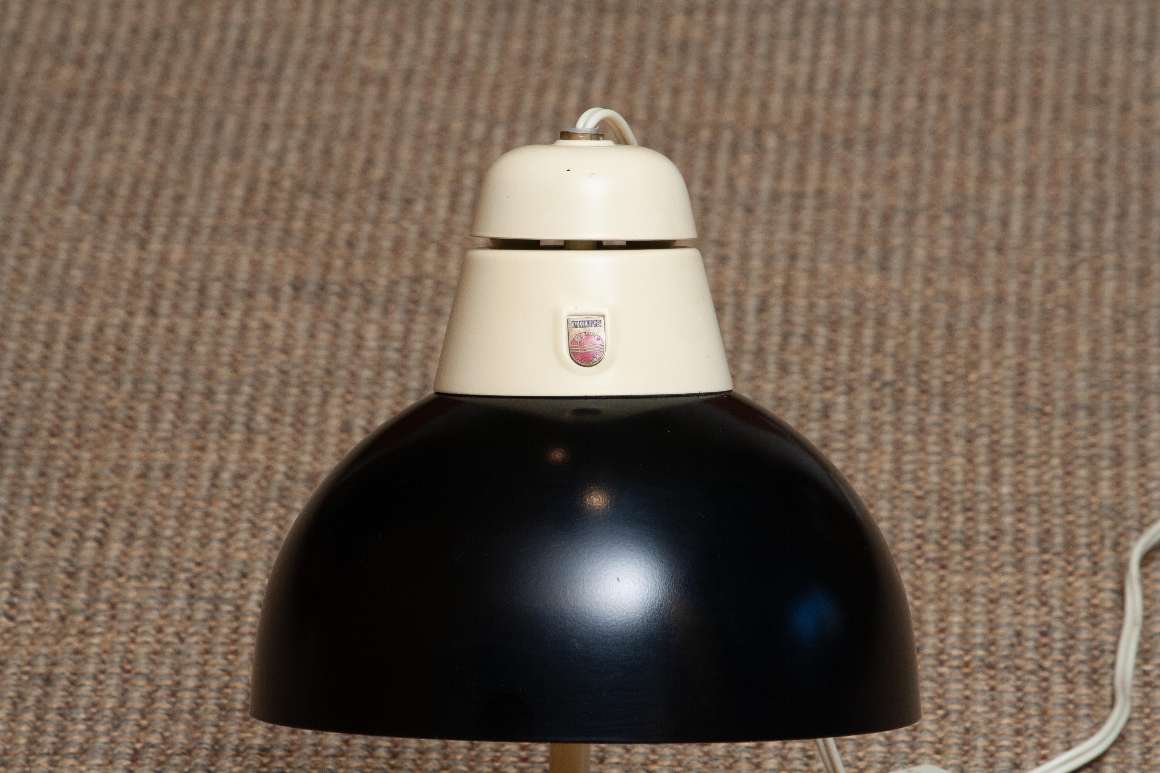 1950s, Philips Metal Desk or Table Lamp in Off-White and Black 6