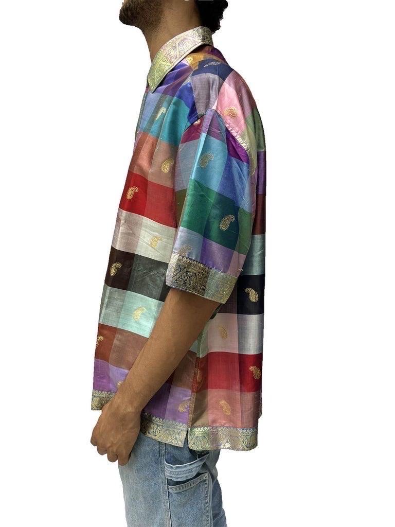 1950S PICASSO Chemise pour homme en soie de sari lamé or multicolore Pour hommes en vente