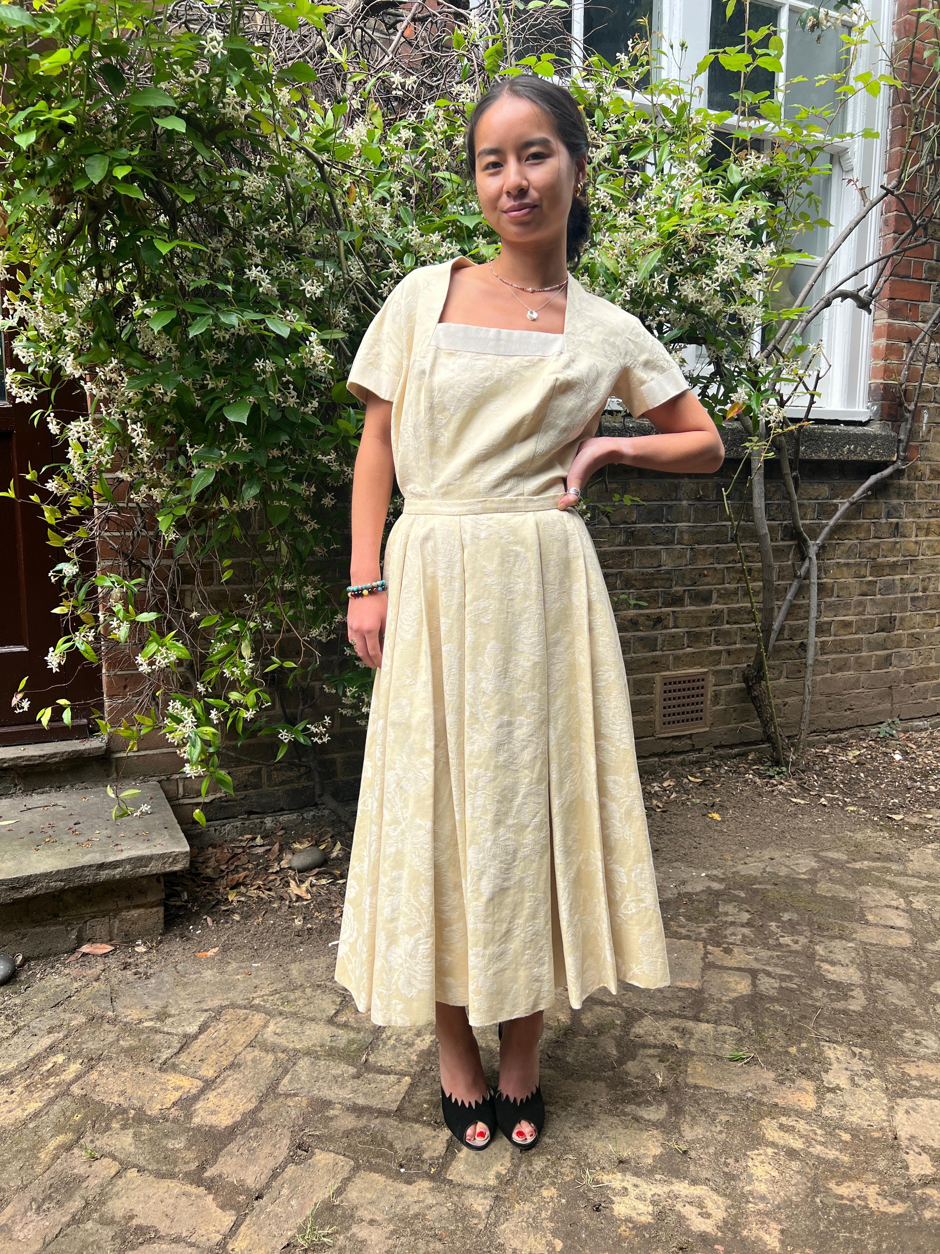 1950s Pierre Balmain Couture Cream Jacquard Two Piece Bridal Set For Sale 1