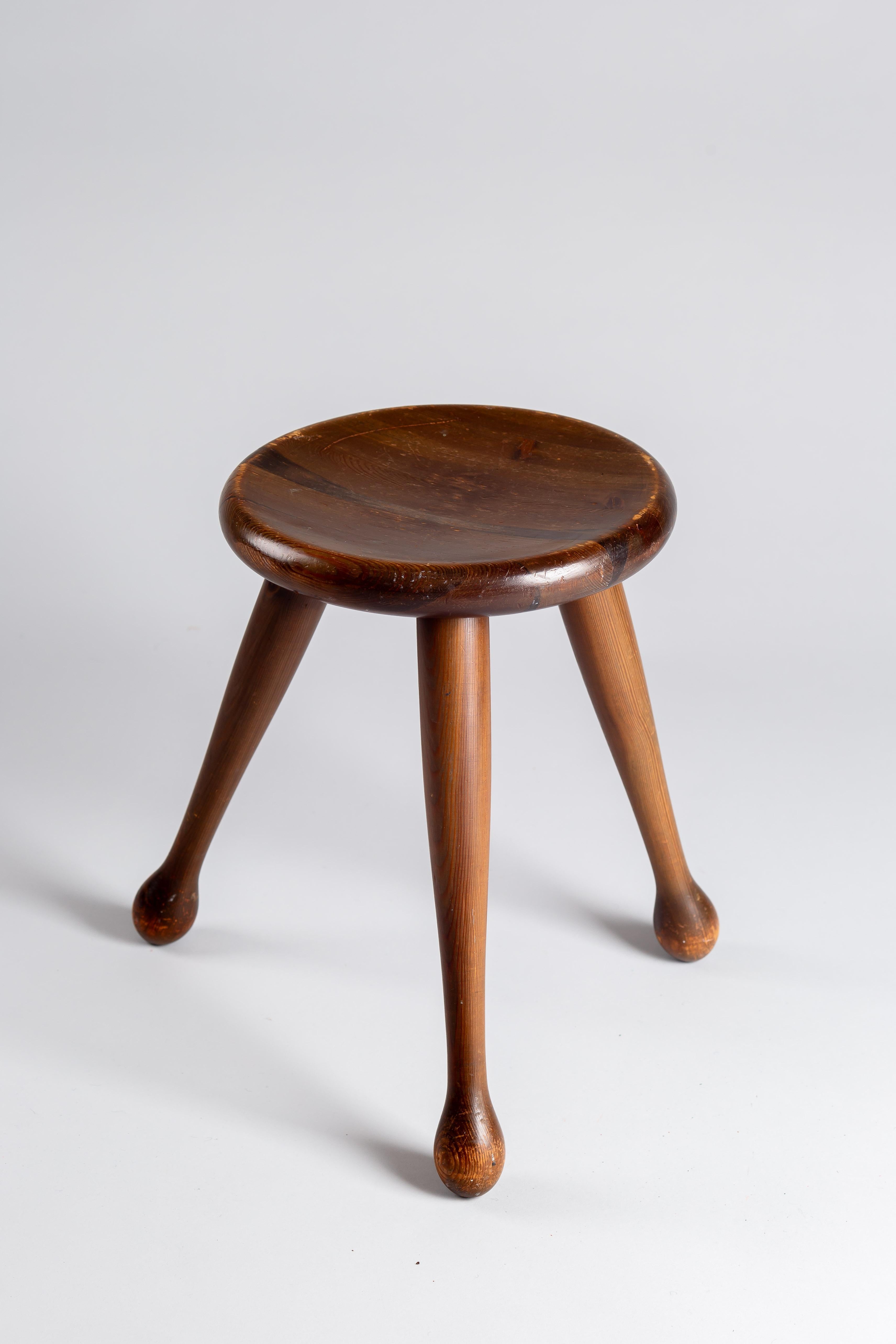 20ième siècle Tabouret en pin des années 1950, Möbelkompaniet Ahl & Wallén, Suède en vente