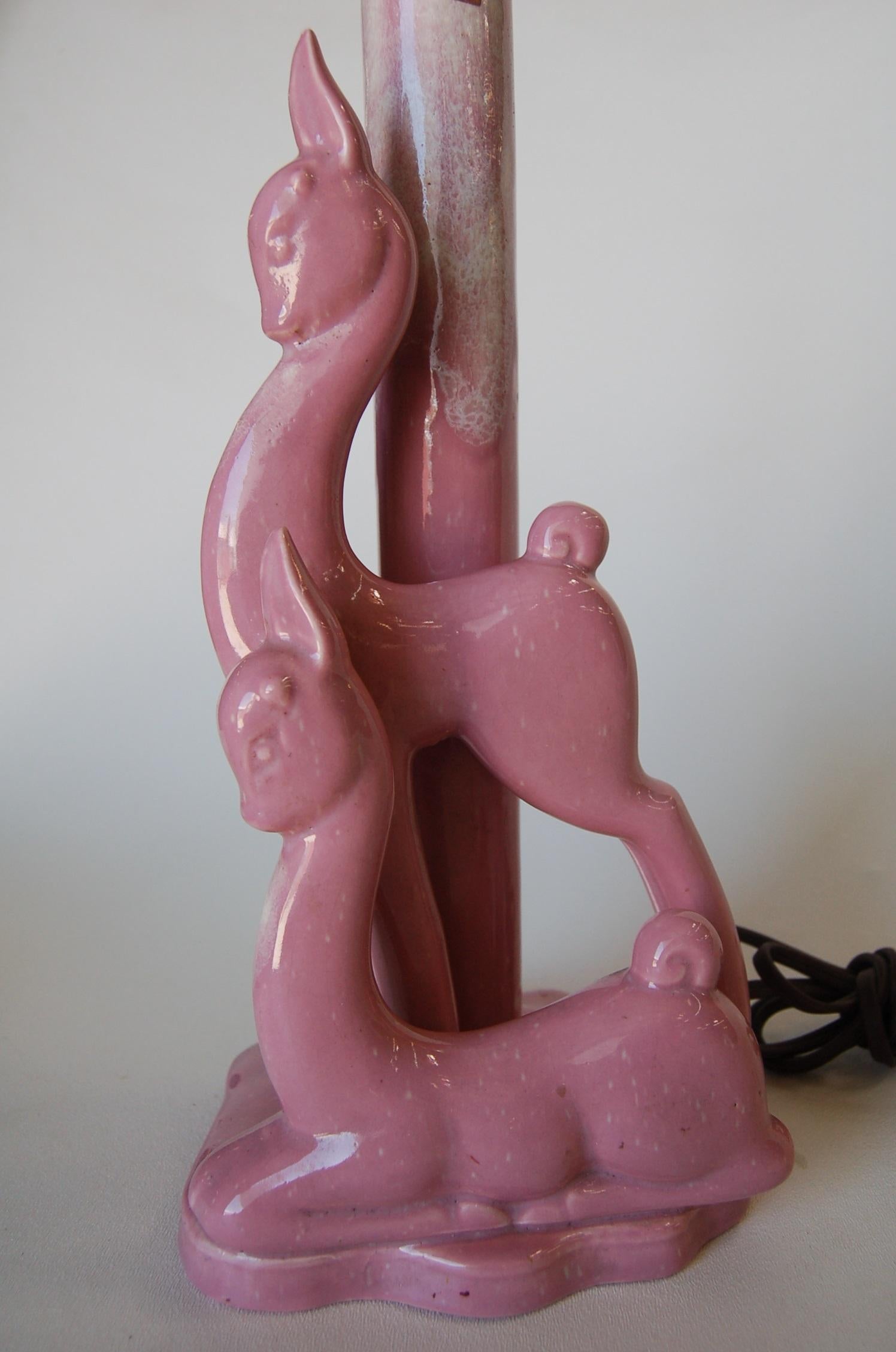 Midcentury mauve-pink ceramic gazelle antelope deer table lamp made by Haeger Potteries of Dundee Illinois. Measures: 7
