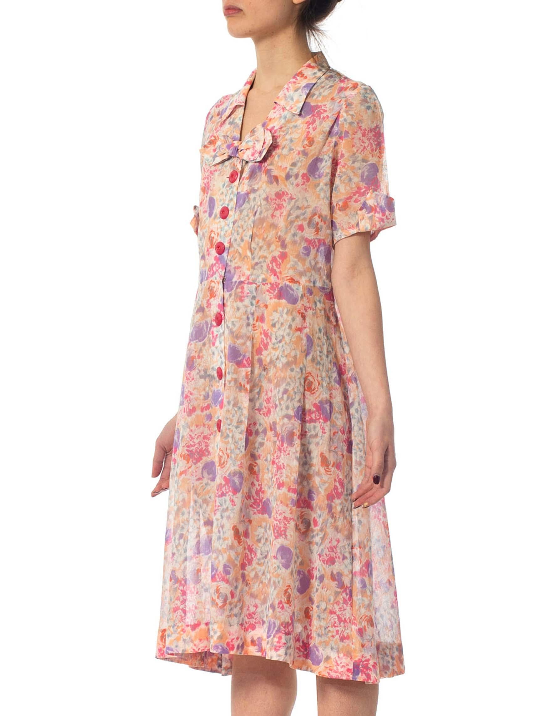 1950S Pink Floral Cotton Lawn 90S Grunge Button Front Dress With Cute Bow In Excellent Condition In New York, NY