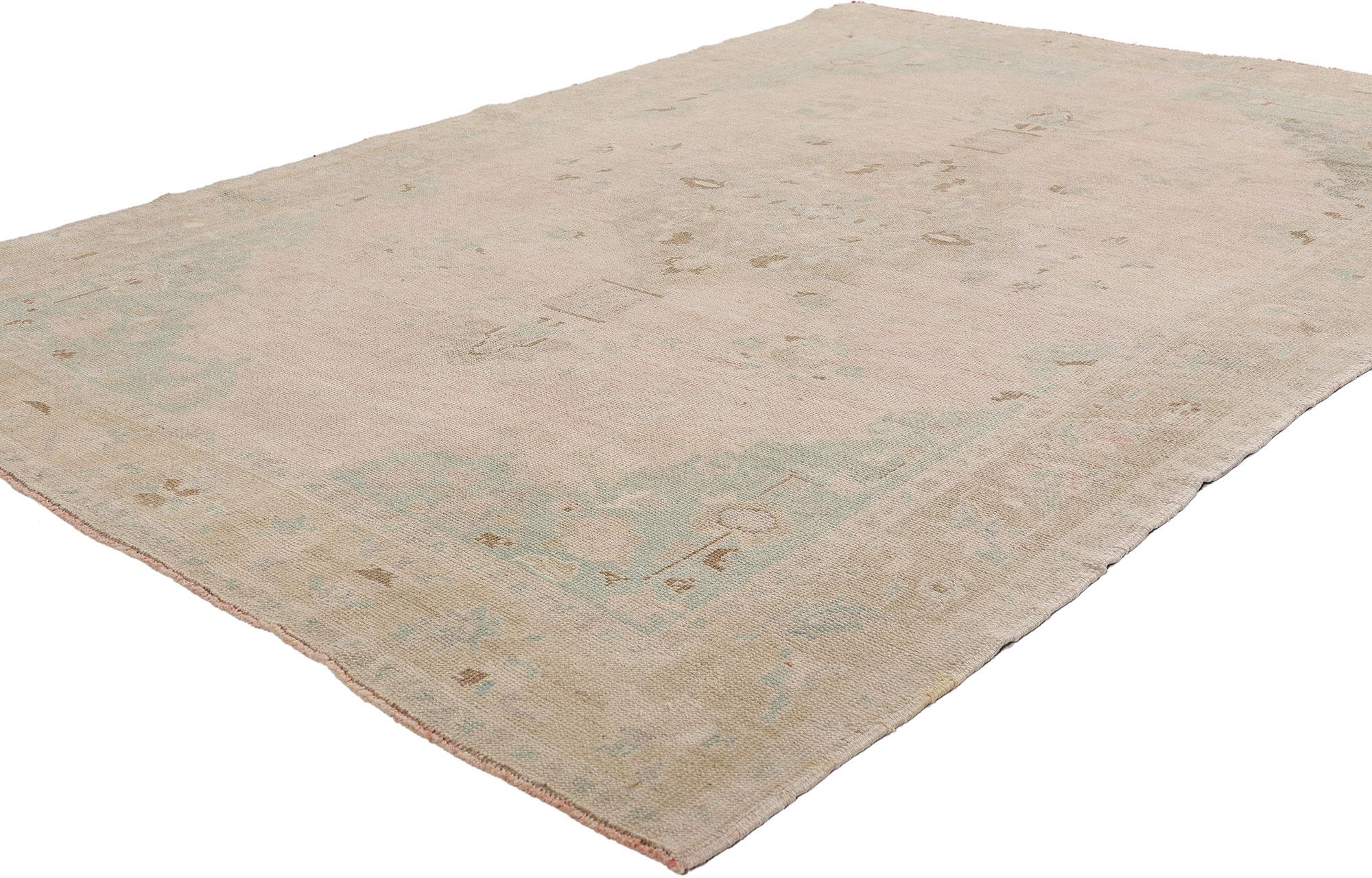 1950's Pink Turkish Oushak Carpet with Modern Style en venta 2