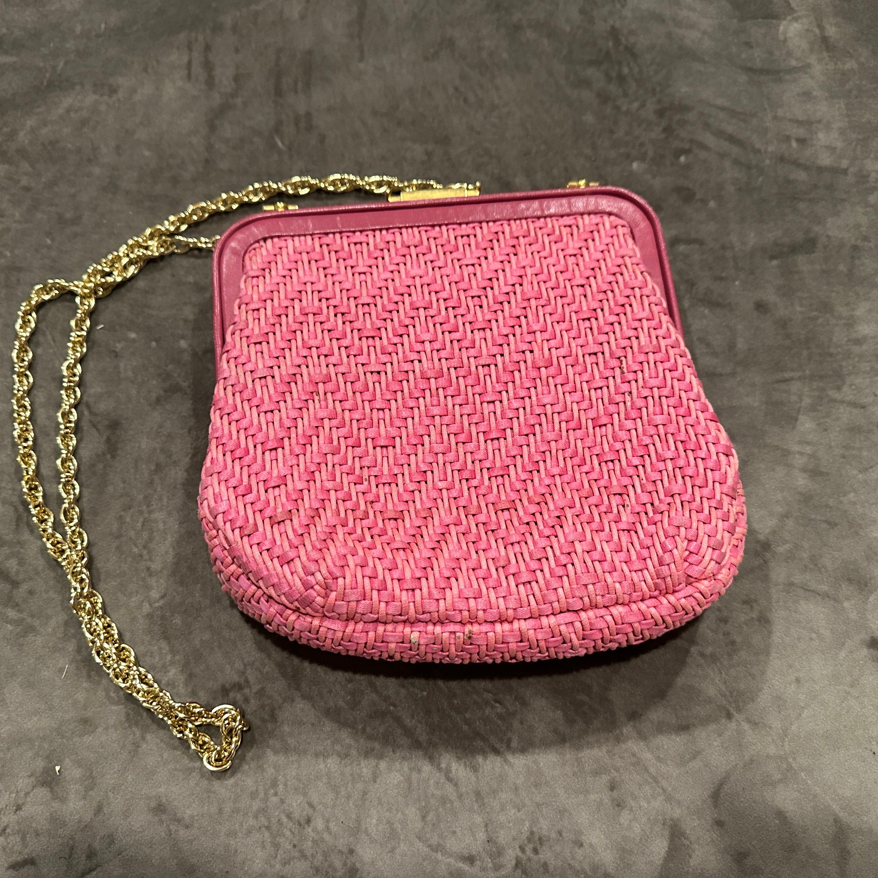 1950s Pink Woven Fabric and Brass Italian Minaudière Bag im Angebot 12
