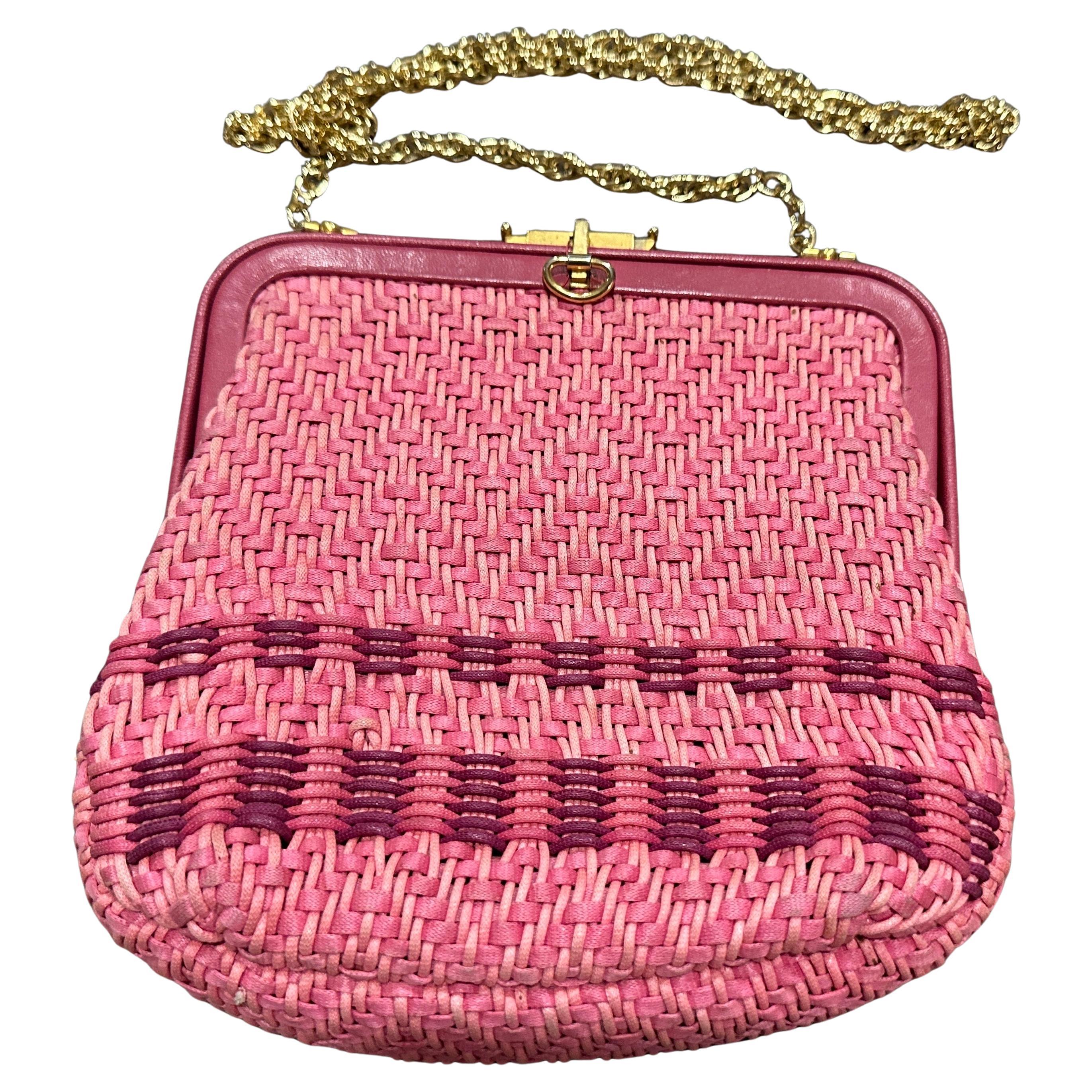 1950s Pink Woven Fabric and Brass Italian Minaudière Bag im Angebot