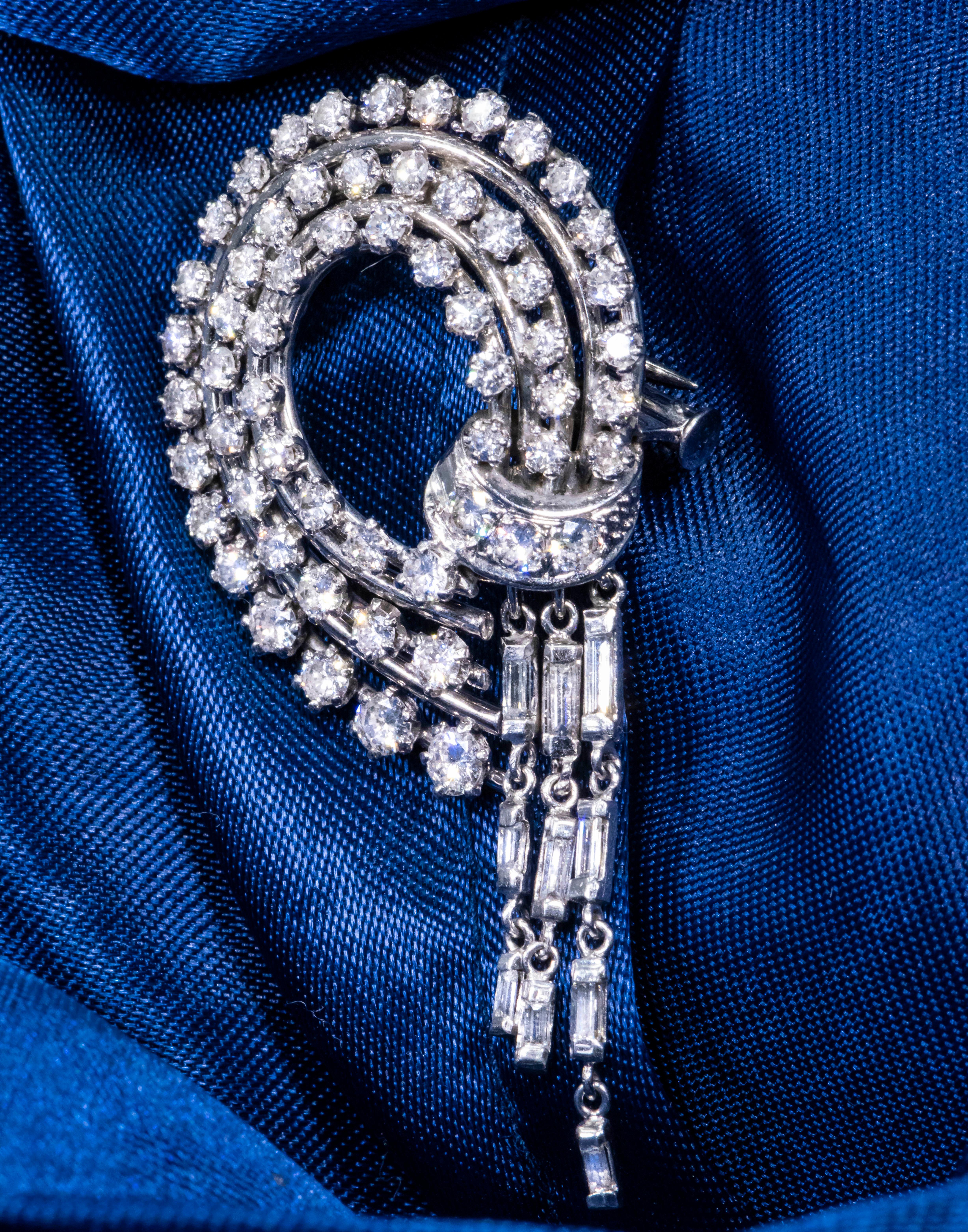 1950s French Platinum 4 Carat Brilliant Round Diamond Set Bow Brooch Pin Pendant 5