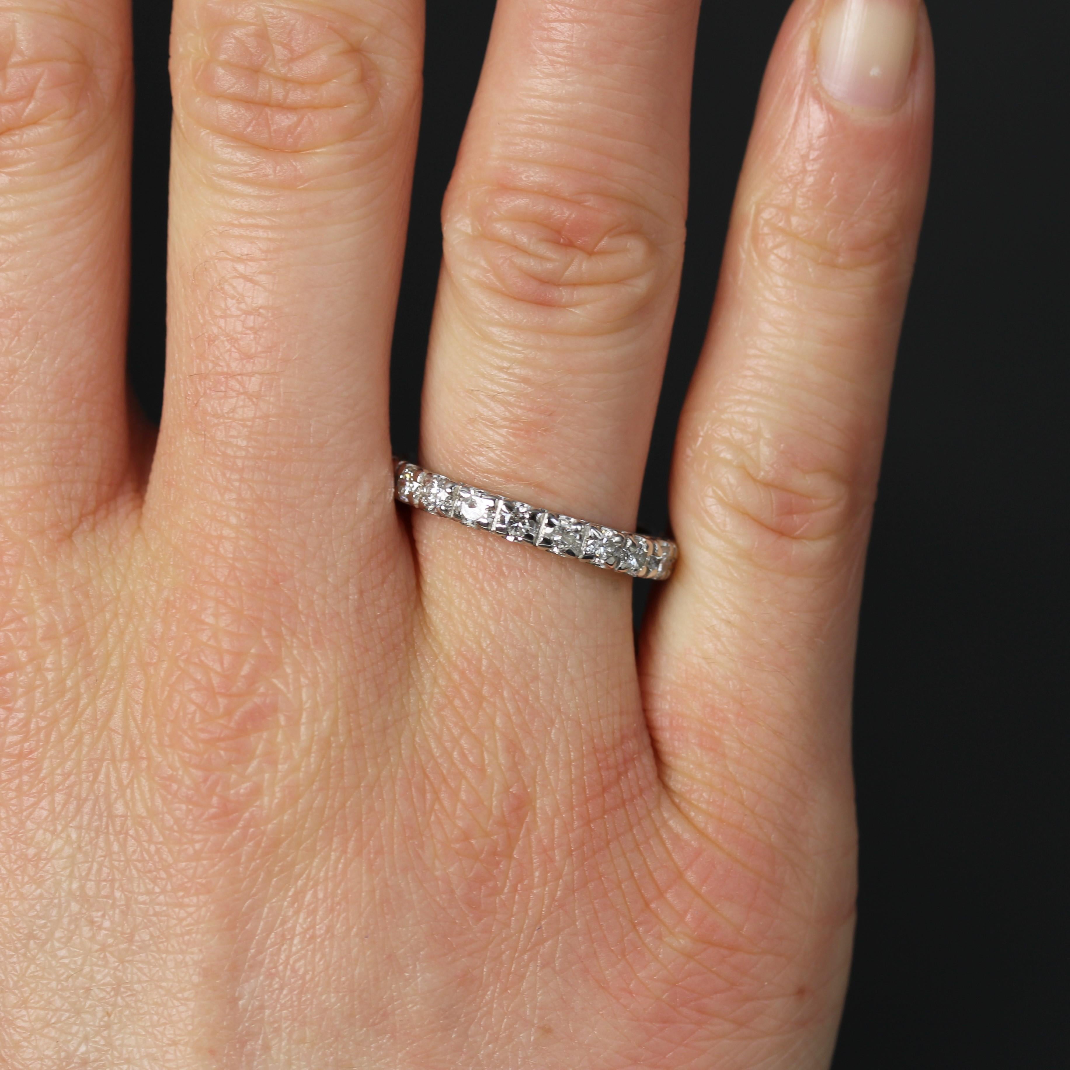1950s Platinum Diamonds Retro Wedding Ring en vente 3