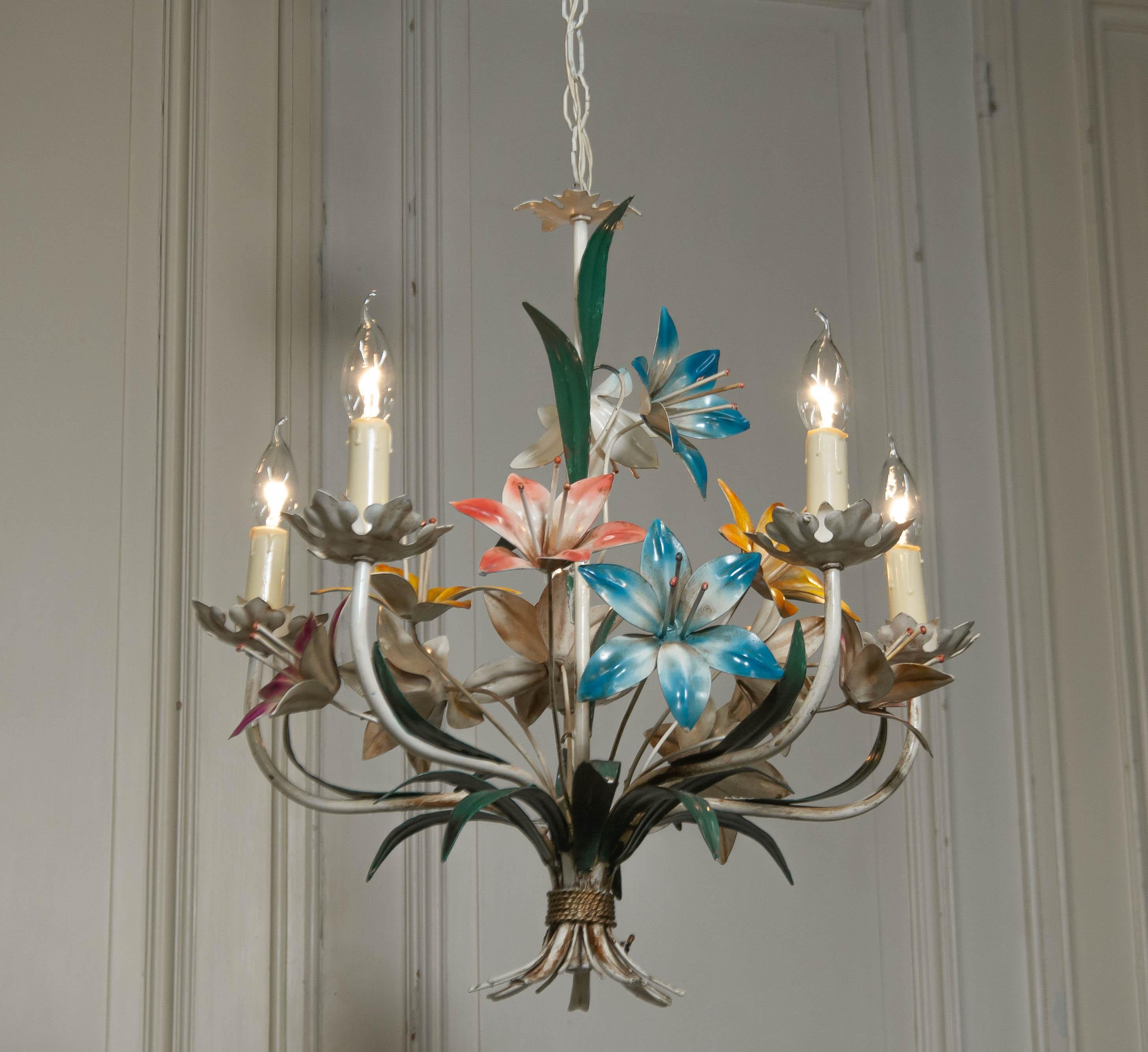 1950s , Polychrome Chandelier with Metal  Flowers , Italy For Sale 2