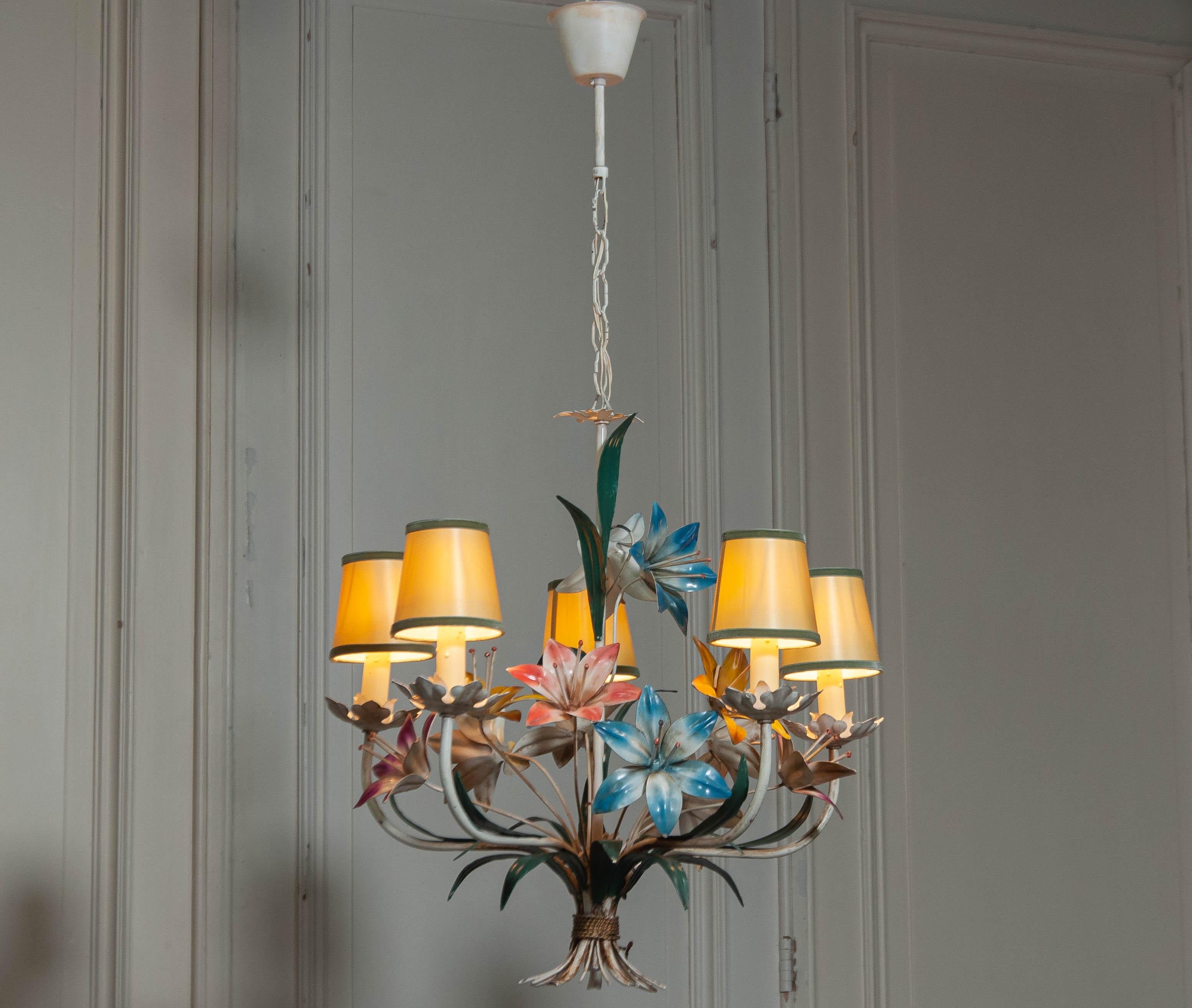 Metal 1950s , Polychrome Chandelier With metal painted  Flowers , Italy For Sale