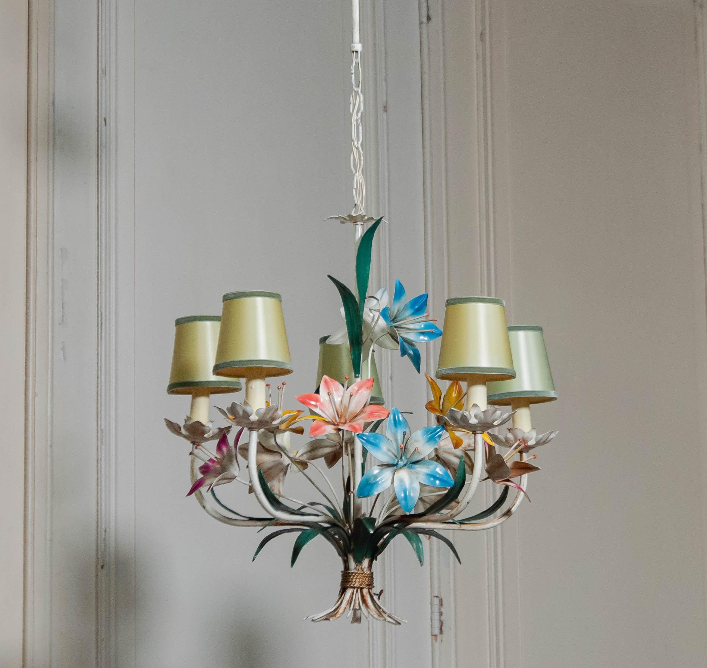 1950s , Polychrome Chandelier With metal painted  Flowers , Italy For Sale 1
