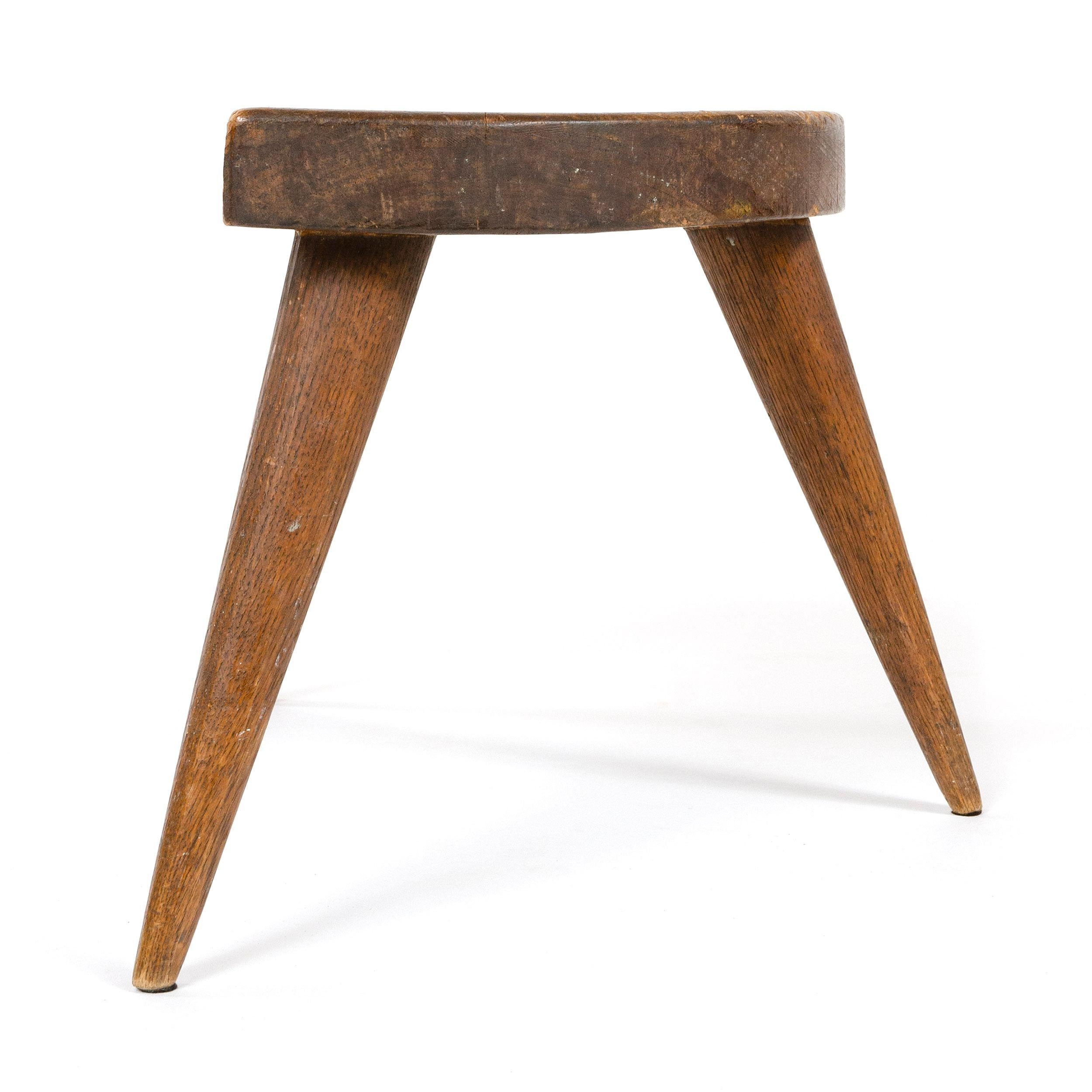 tabouret de traite en peuplier des années 1950 Bon état - En vente à Sagaponack, NY