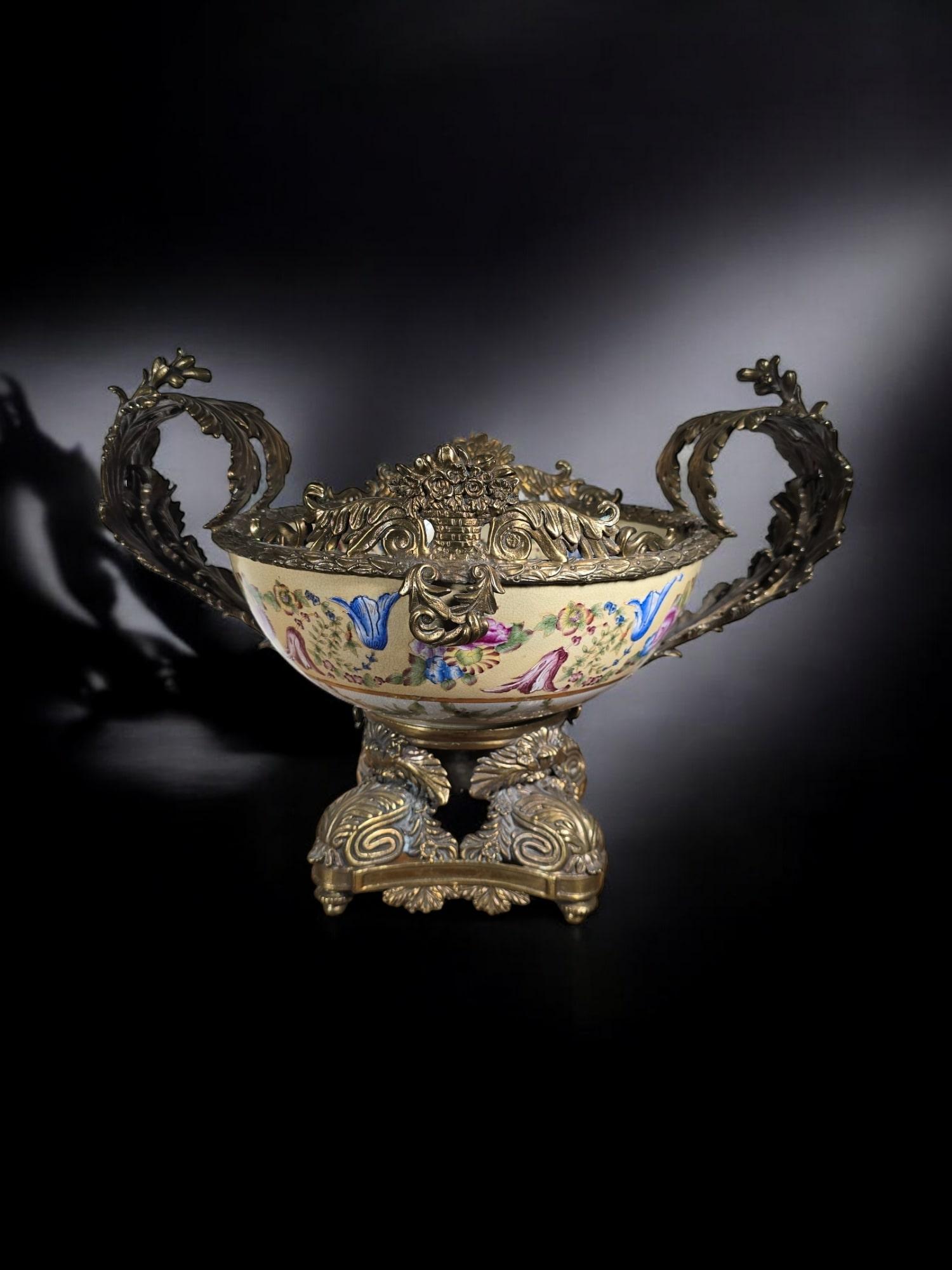 1950s Porcelain and Bronze Centerpiece For Sale 4