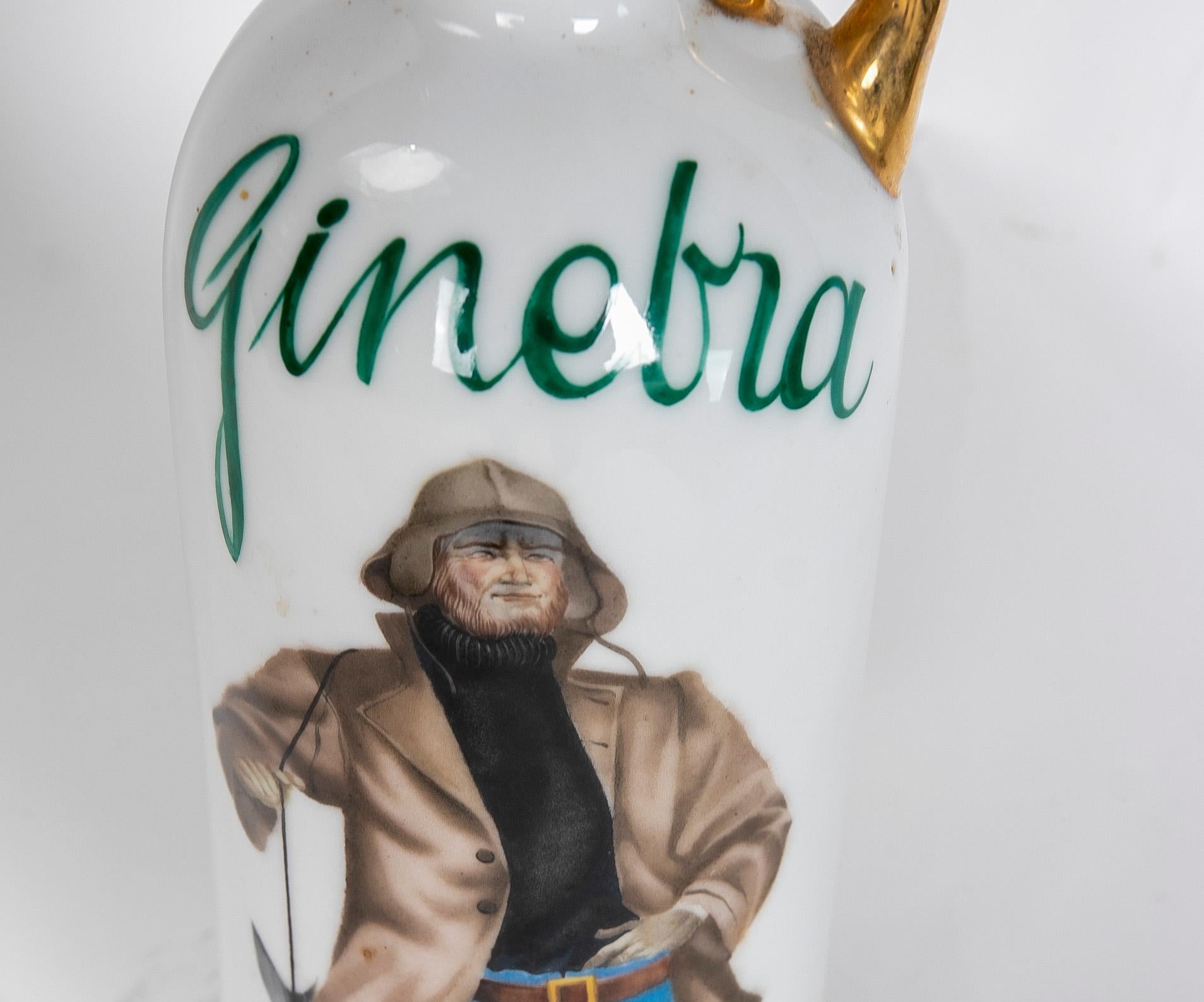 1950s Porcelain Bottle with Gin Stopper In Good Condition For Sale In Marbella, ES