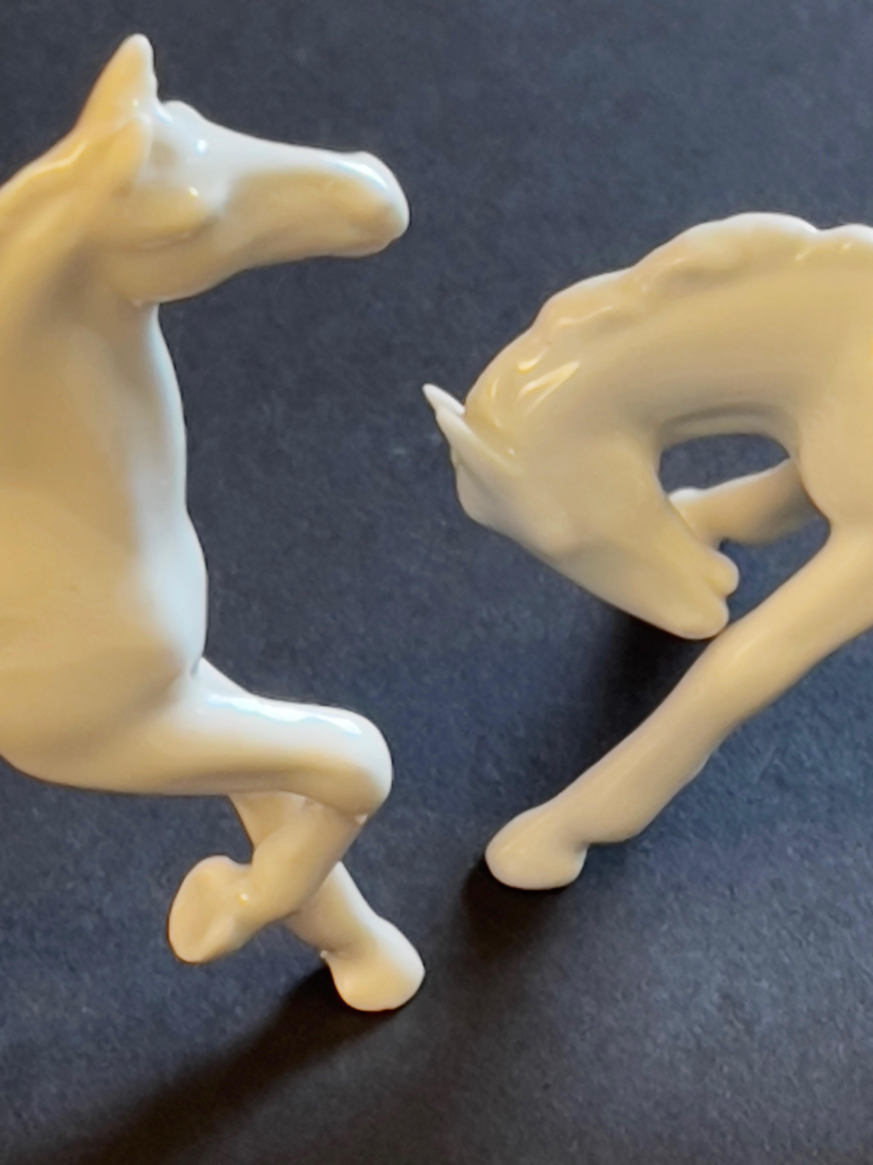 Puledri di porcellana del 1950, arte di metà secolo di Metzler & Ortloff, Germania Est (DDR) in vendita 2