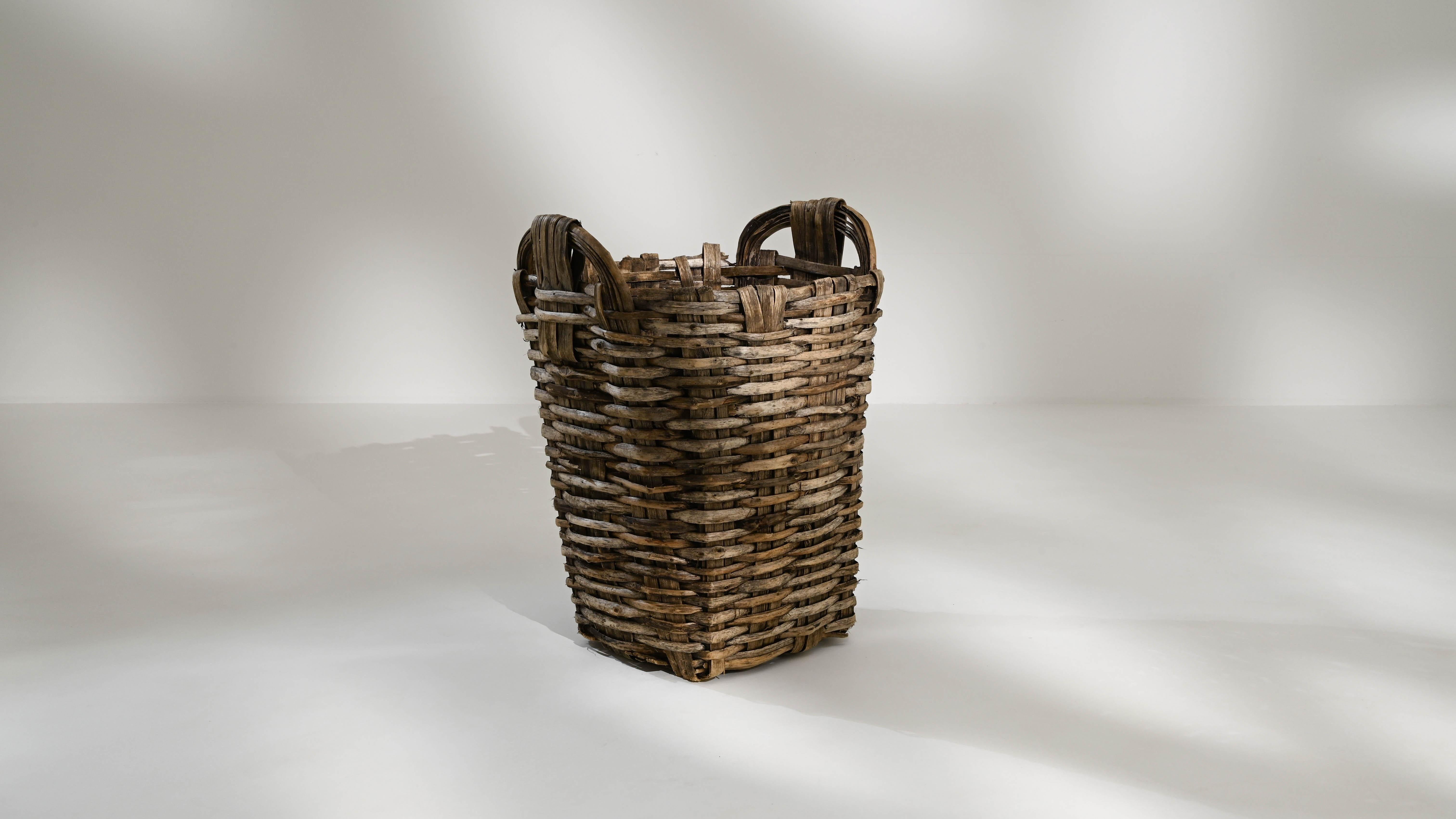 Mid-20th Century 1950s Portuguese Wicker Basket For Sale