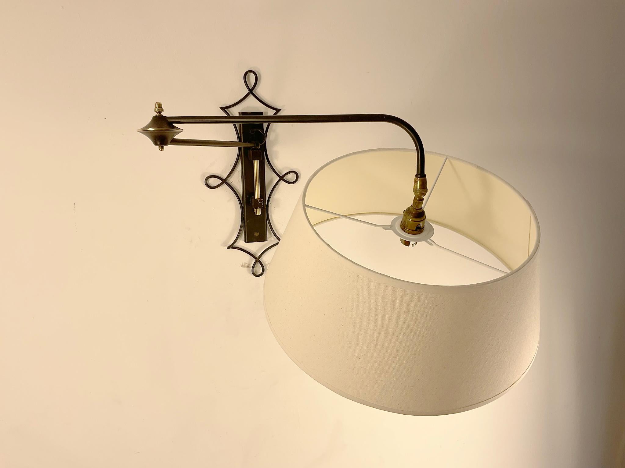 Lámpara de pared Maison Lunel Potence de los años 50 con brazo regulable Metalistería en venta