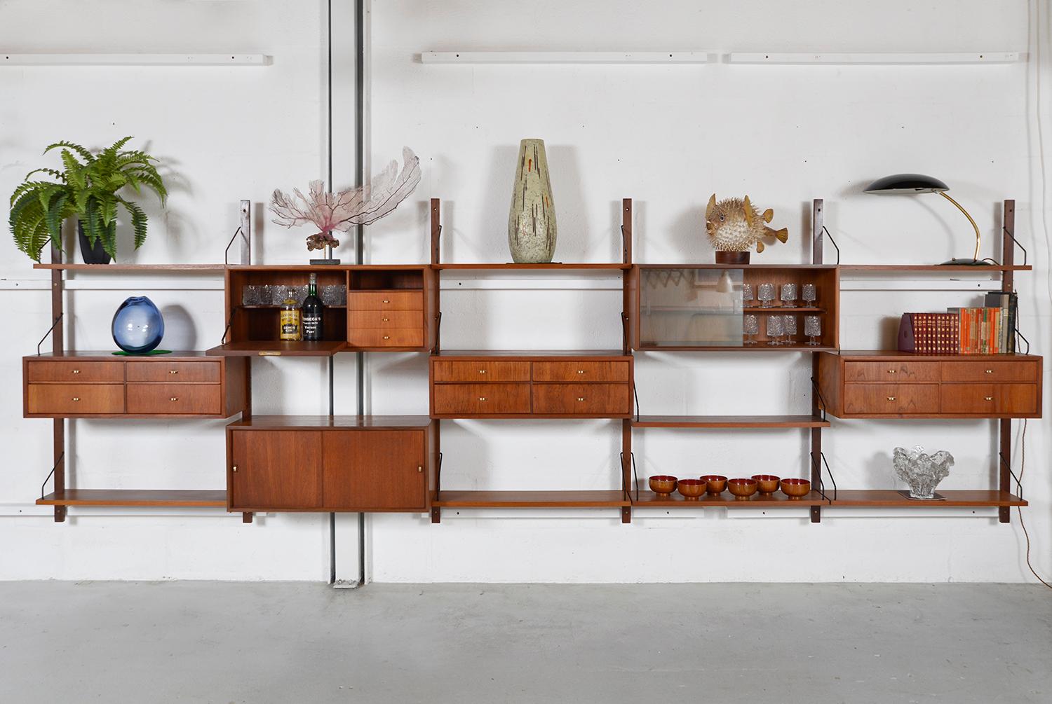 Metal 1950s Poul Cadovius Teak Modular Danish Royal System Shelving Bar Midcentury