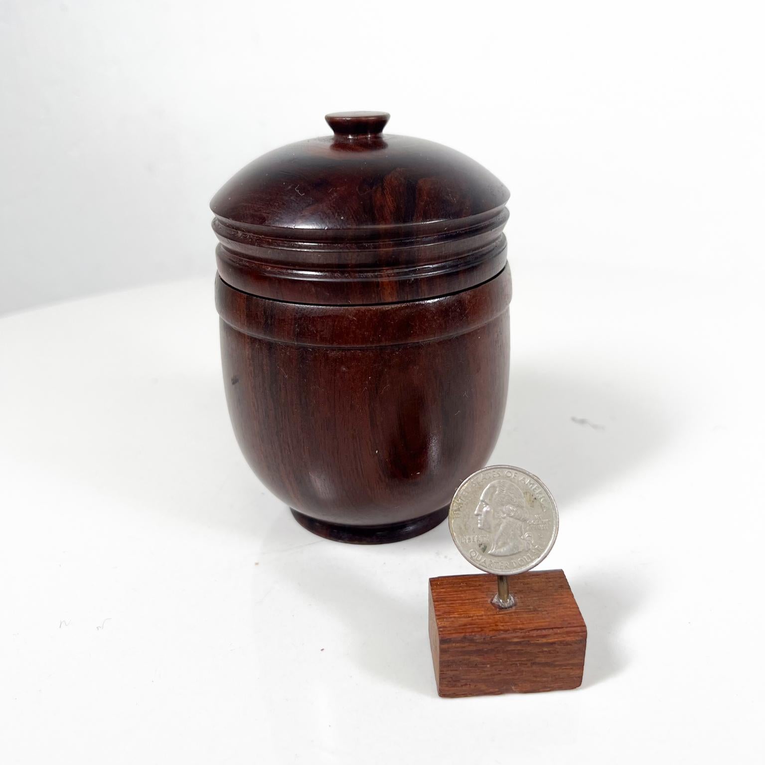 1950s Precious Rosewood Jar Petite Lidded Vessel
Mini Catch all container
3 diameter x 4.63 h
Preowned unrestored condition.
See images provided please.