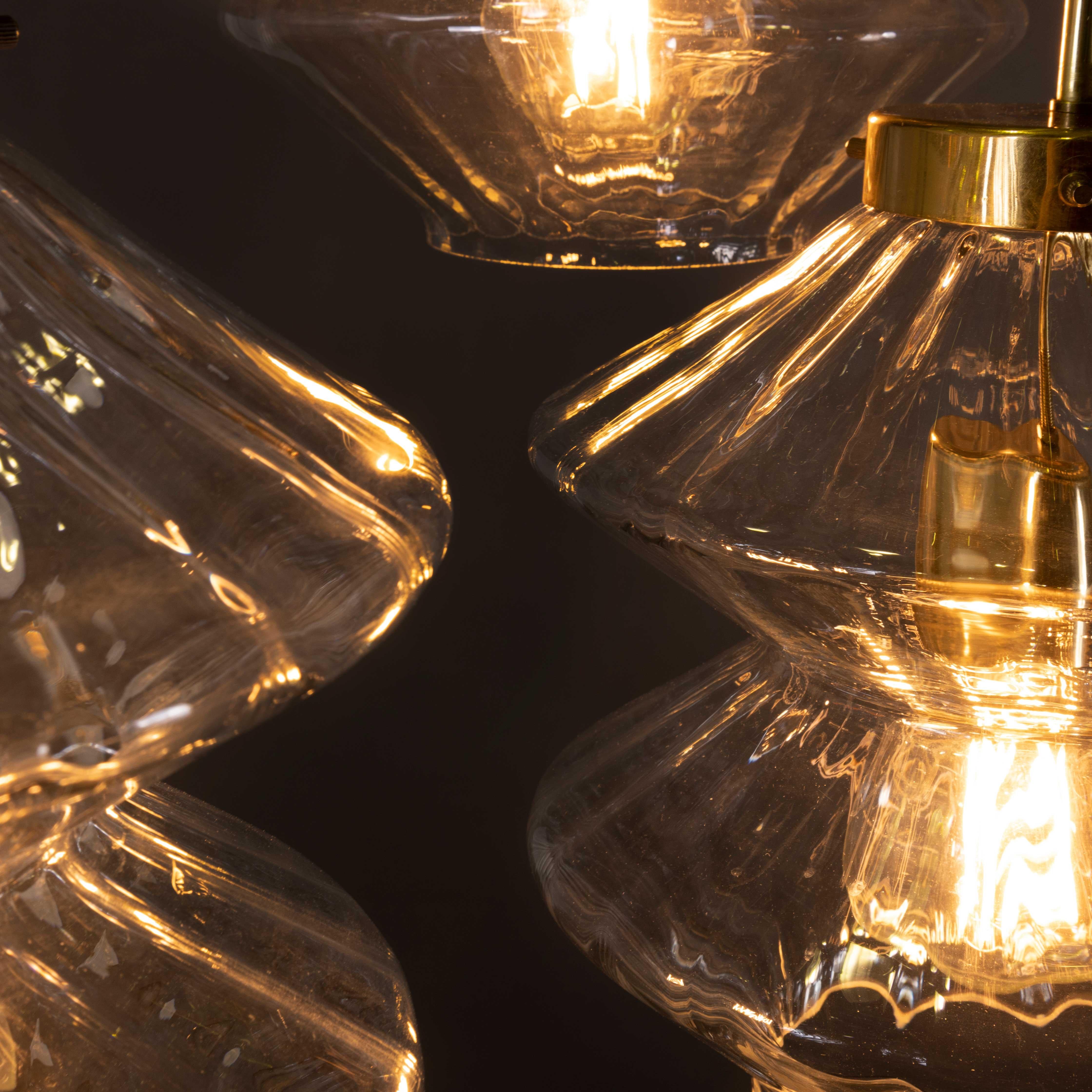 Lampade a sospensione in cristallo a doppio diamante prismatico degli anni '50 in vendita 4