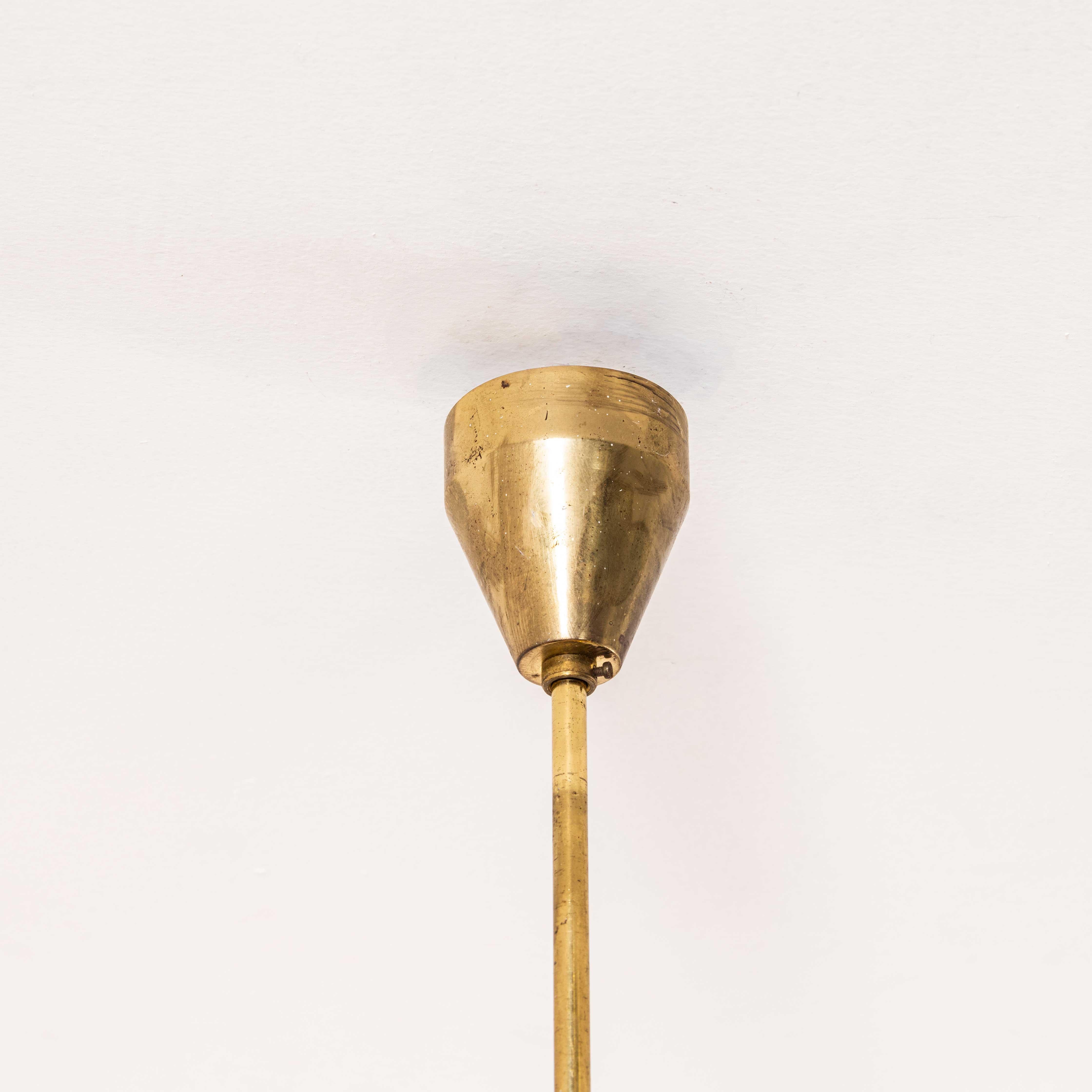 Lampadario a sospensione a cinque baccelli di cristallo prismatico degli anni '50 in vendita 1
