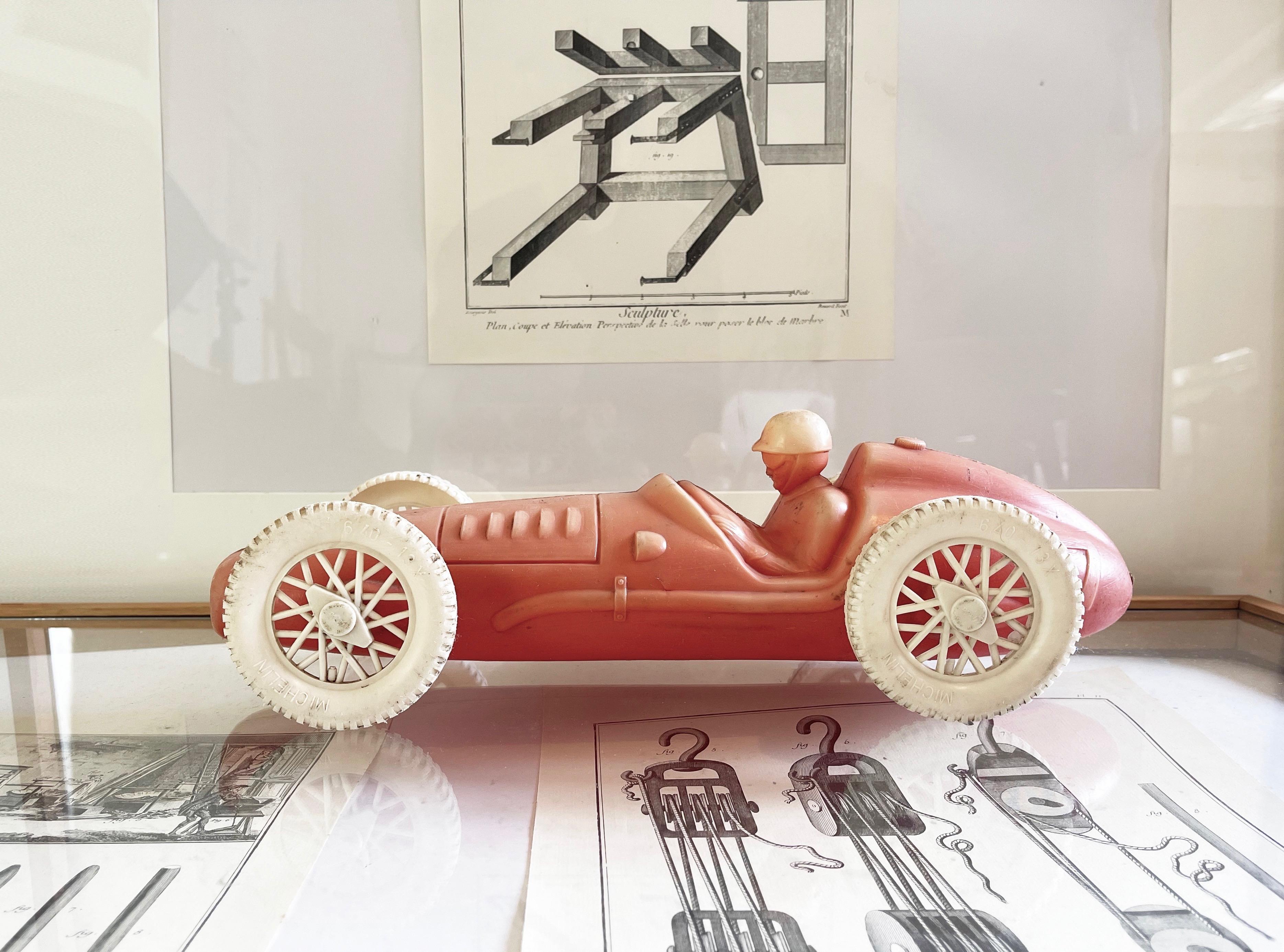 Modèle réduit ou jouet de voiture de course des années 1950 ''No. 7'' Oldtimer Ferrari 500 by Geobra, Germany en vente 4