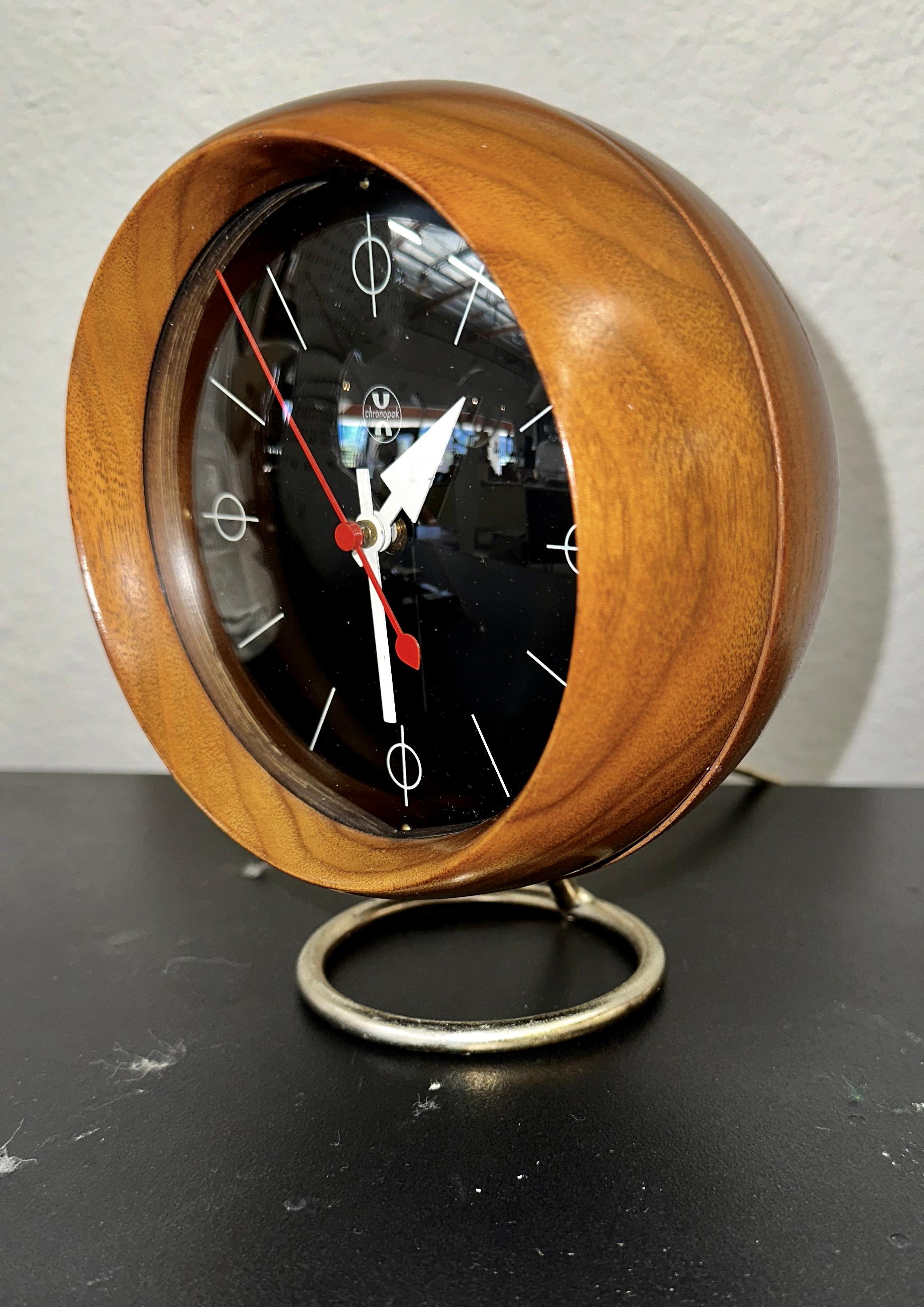 Hand-Crafted 1950's Rare George Nelson for Howard Miller Chronopak 4765 Clock For Sale