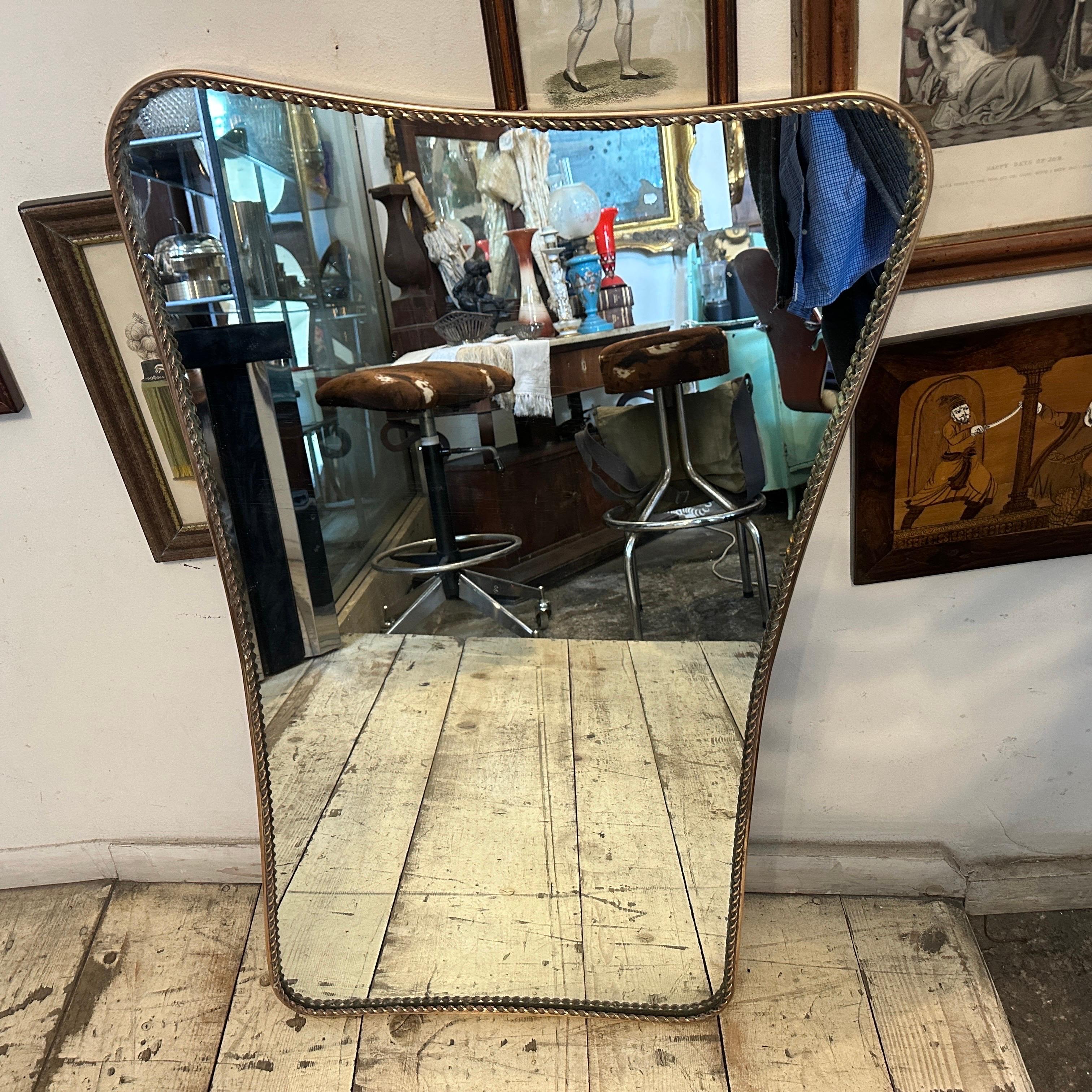 Espejo de pared italiano con forma de biscuit, estilo Gio Ponti, raro, de mediados de siglo 1950 en venta 5