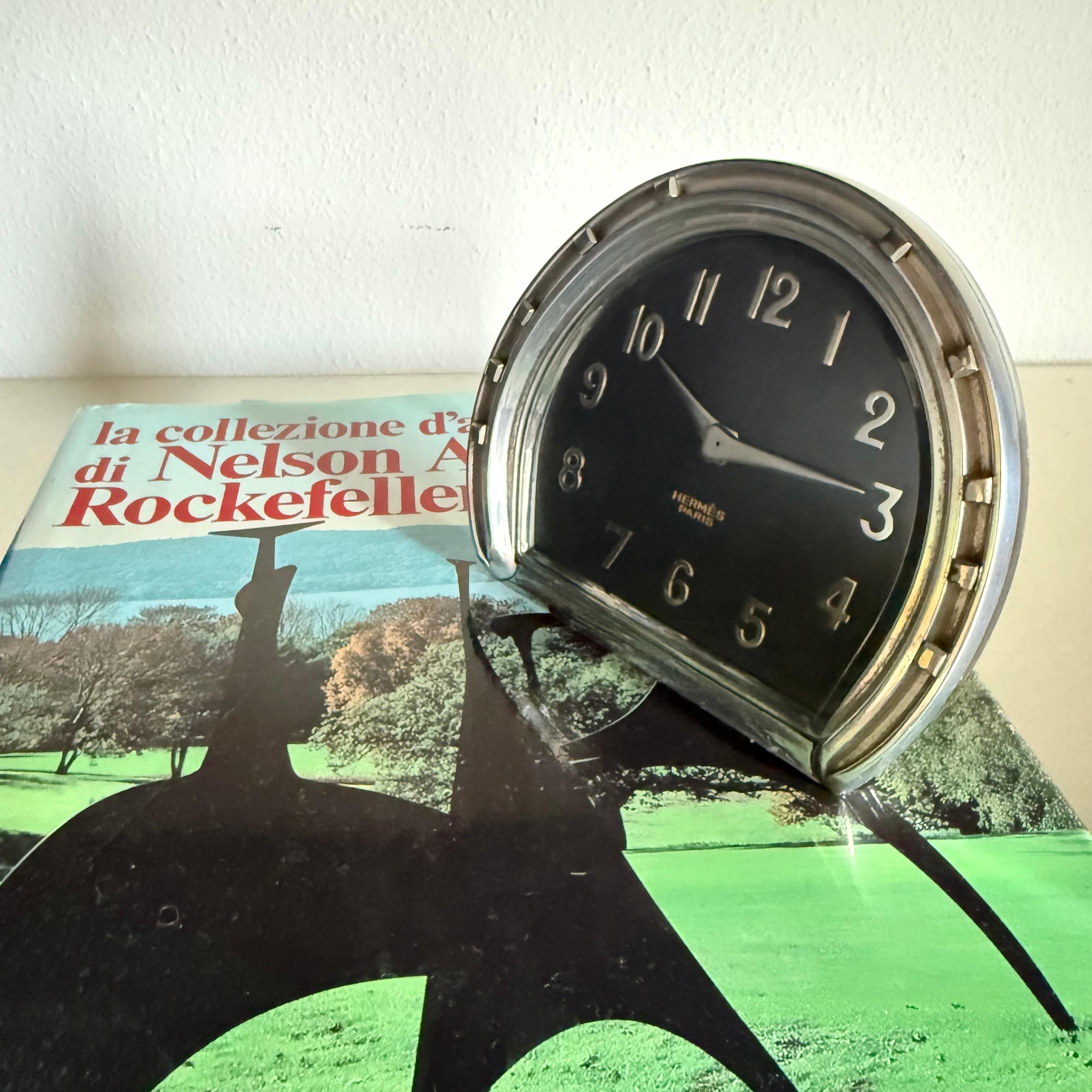 1950s Rare Hermès Horseshoe Desk Clock Leather Dial For Sale 8