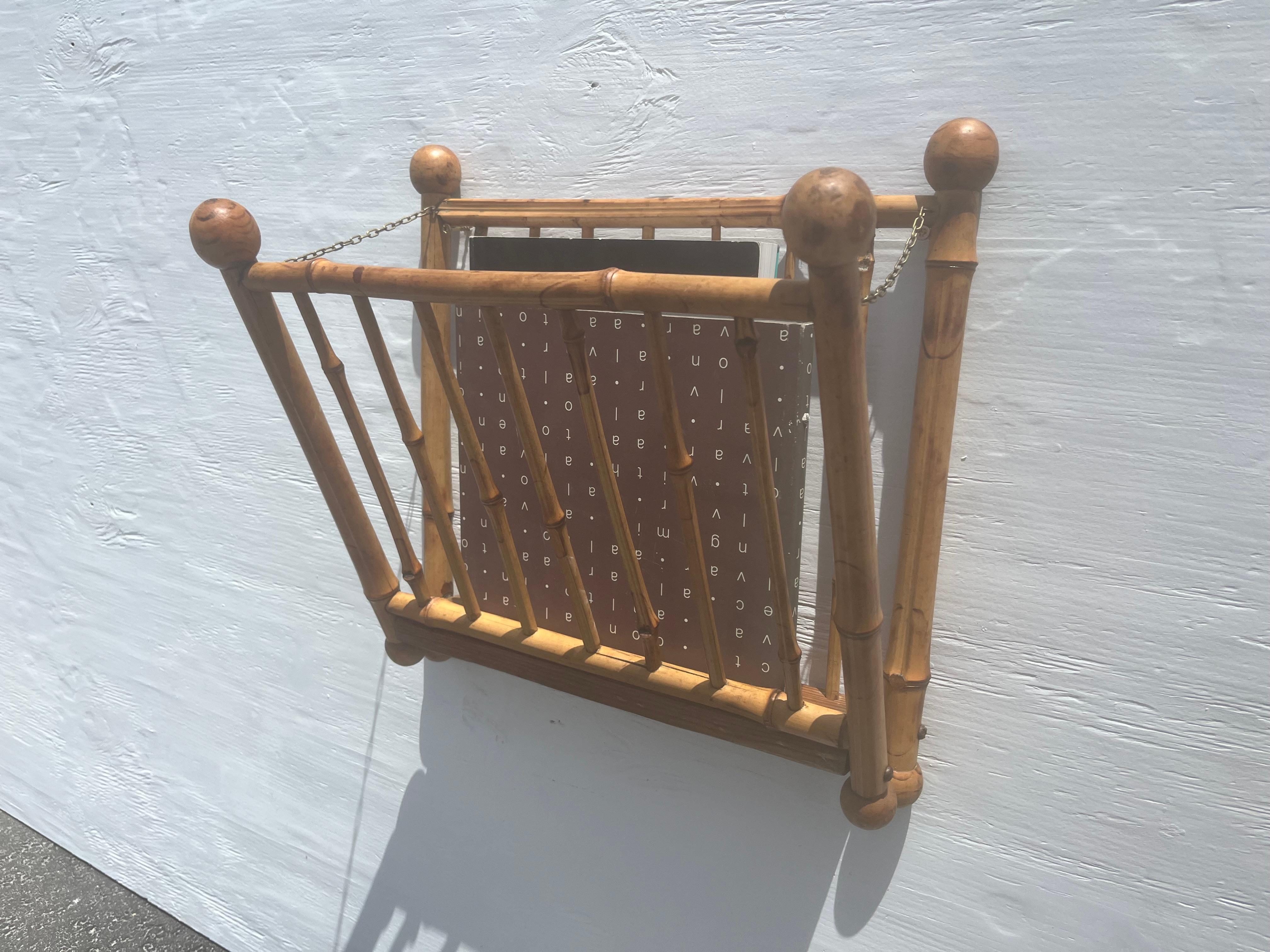 Rattan Scaffale da parete in rattan anni '50, portariviste in vendita