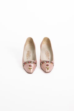SPECIAL HOLIDAY PRICE: 1950s  R.Delicata décolleté  in pink satin