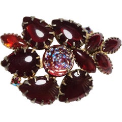 1950s Red Art Glass and Iridescent Swirl Cabochon Floral Brooch in Gold-Tone Set