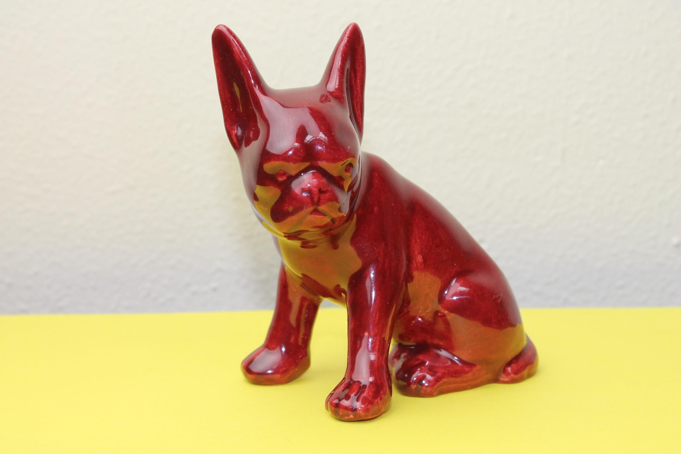 1950s Red-Bordeaux French Bulldog Figurine (Europäisch)