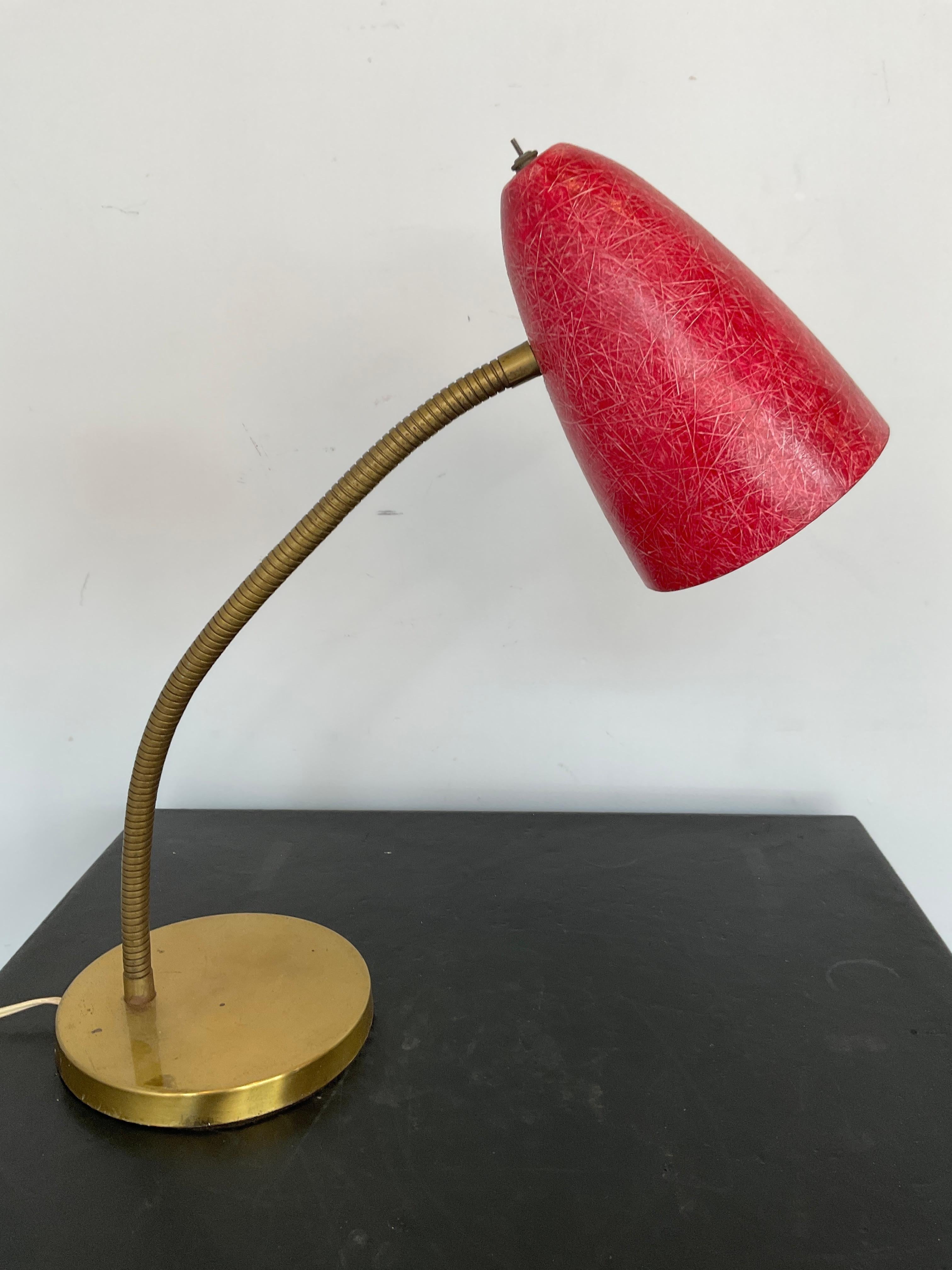 1950s Red Fiberglass Shade and Brass Coated Base Table Lamp For Sale 3