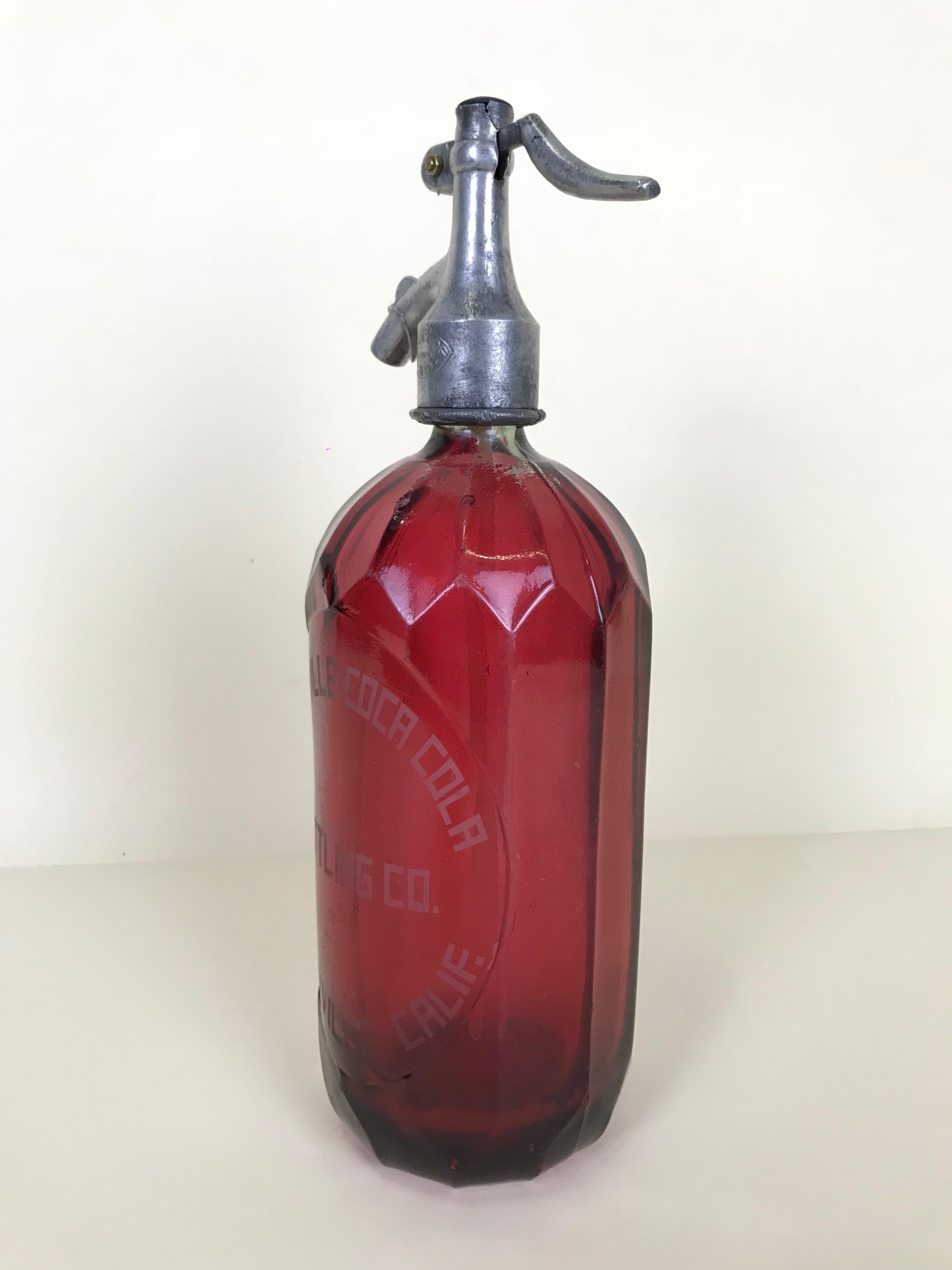 Mid-20th Century 1950s Red Glass American Soda Syphon Seltzer Susanville Coca-Cola Bar Bottle For Sale