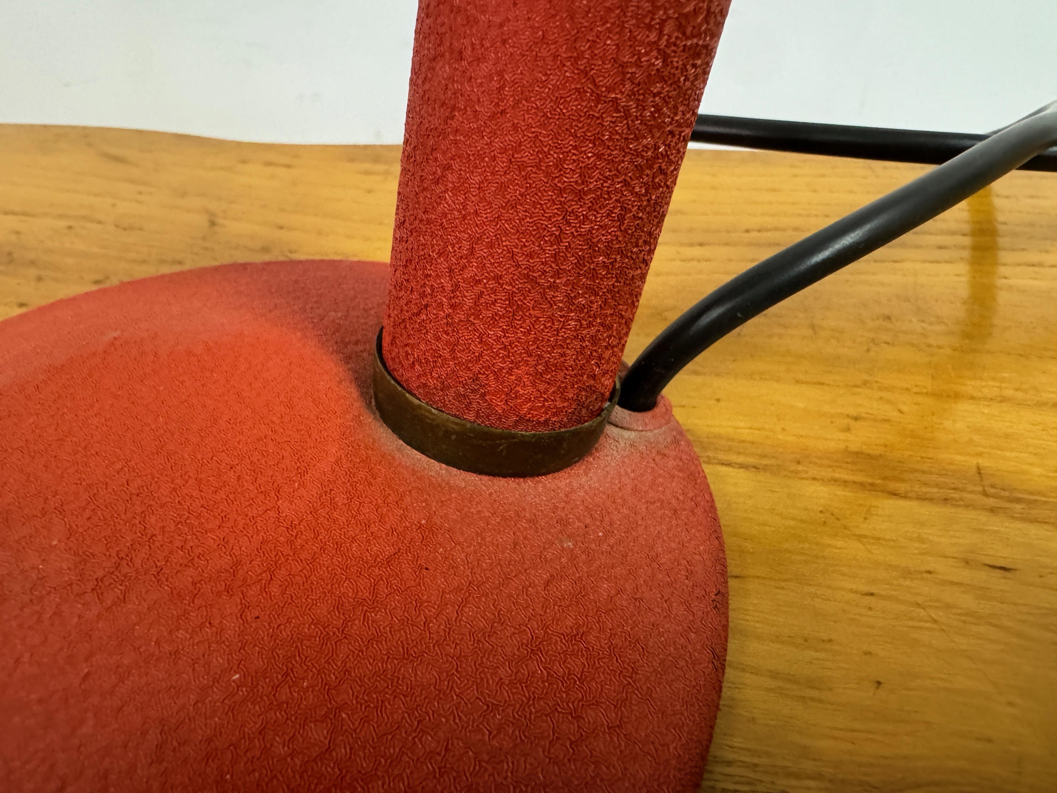 Metal 1950s Red Italian Table Lamp For Sale