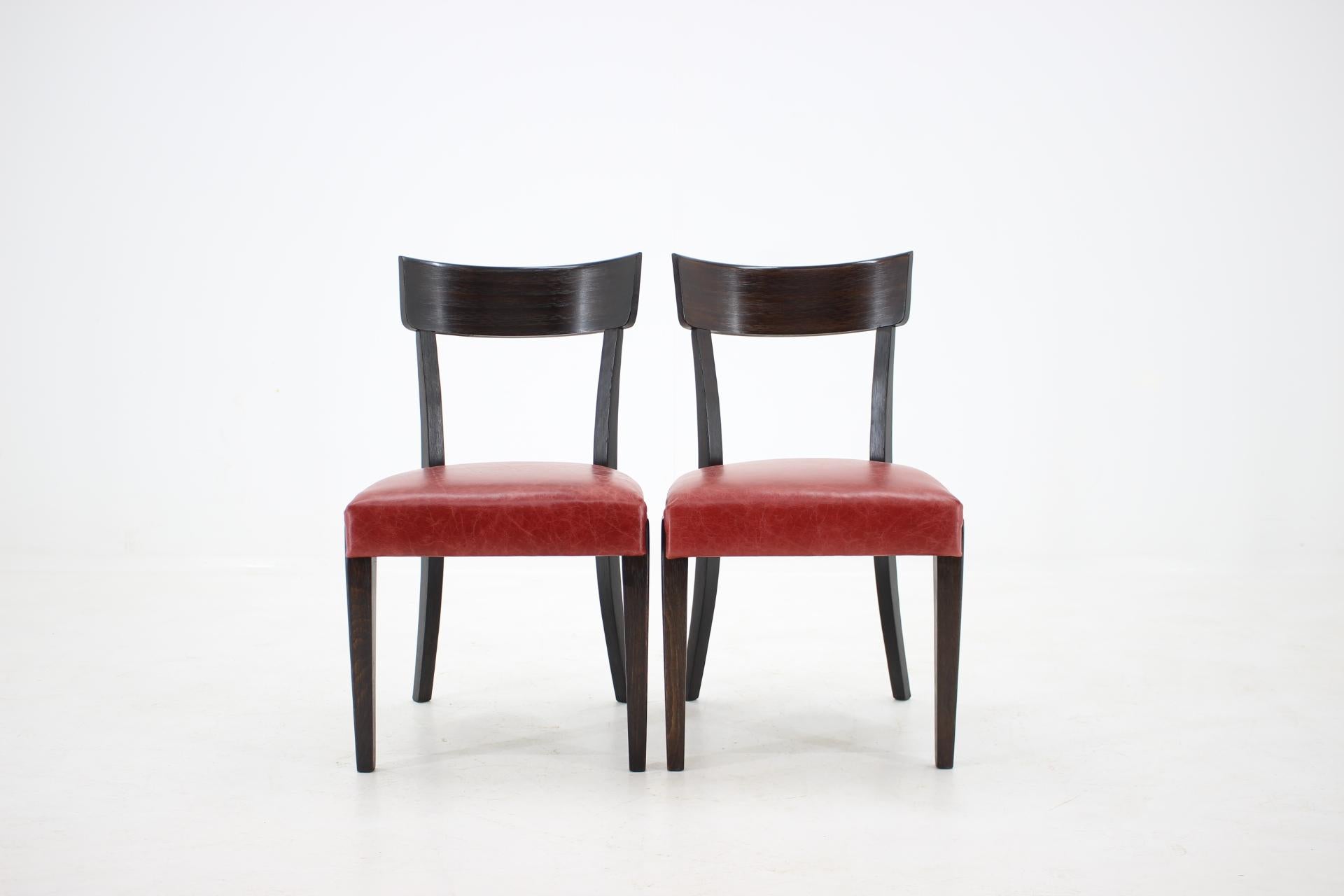 1950s Red Leather Dining Chairs for UP Czechoslovakia, Set of 4 In Good Condition For Sale In Praha, CZ