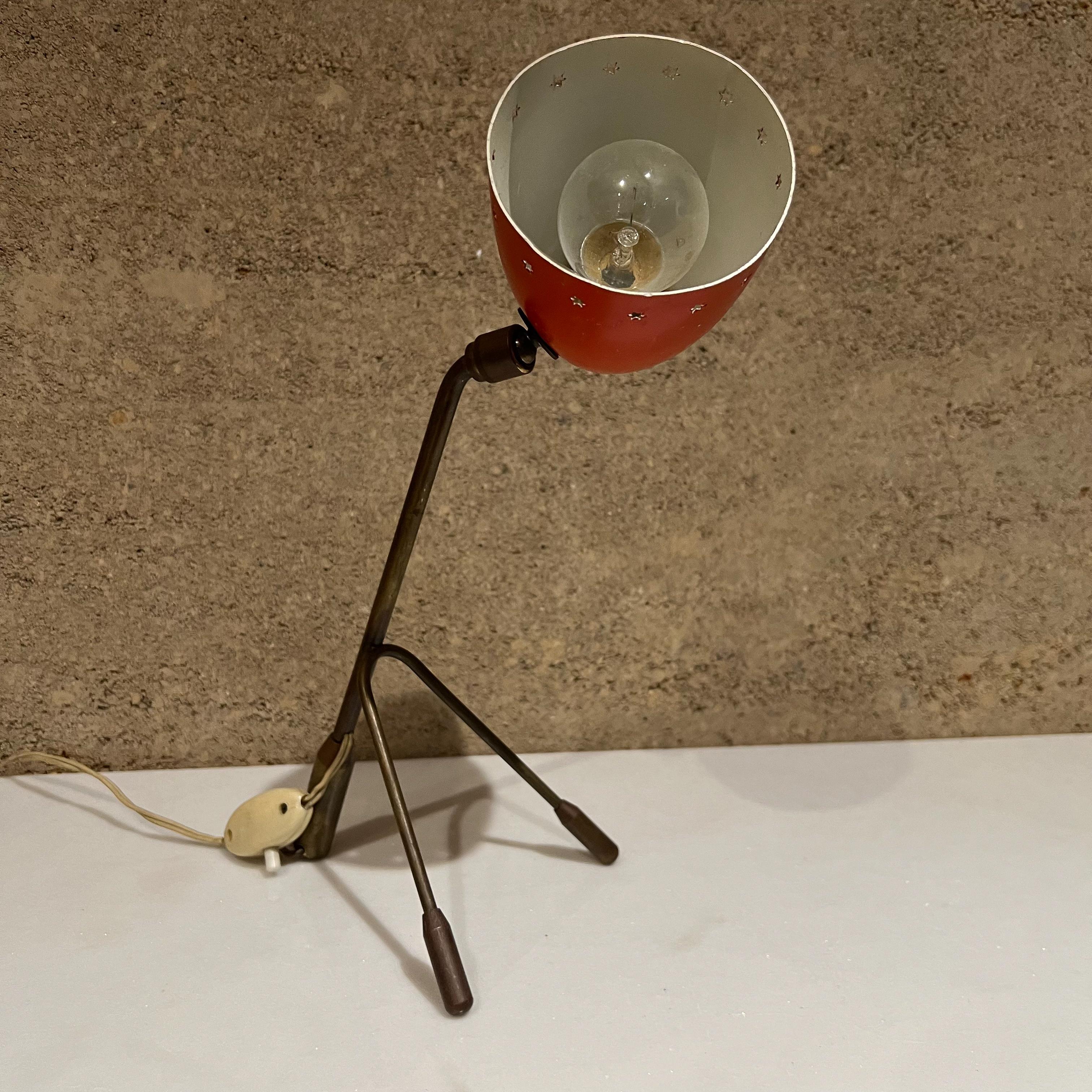 1950s Style of Pierre Guariche Vintage Red Desk Table Lamp from France In Good Condition For Sale In Chula Vista, CA