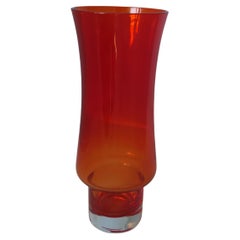 Vase rouge des années 1950 par Tamara Aladin pour Riihimäen Lasi Oy