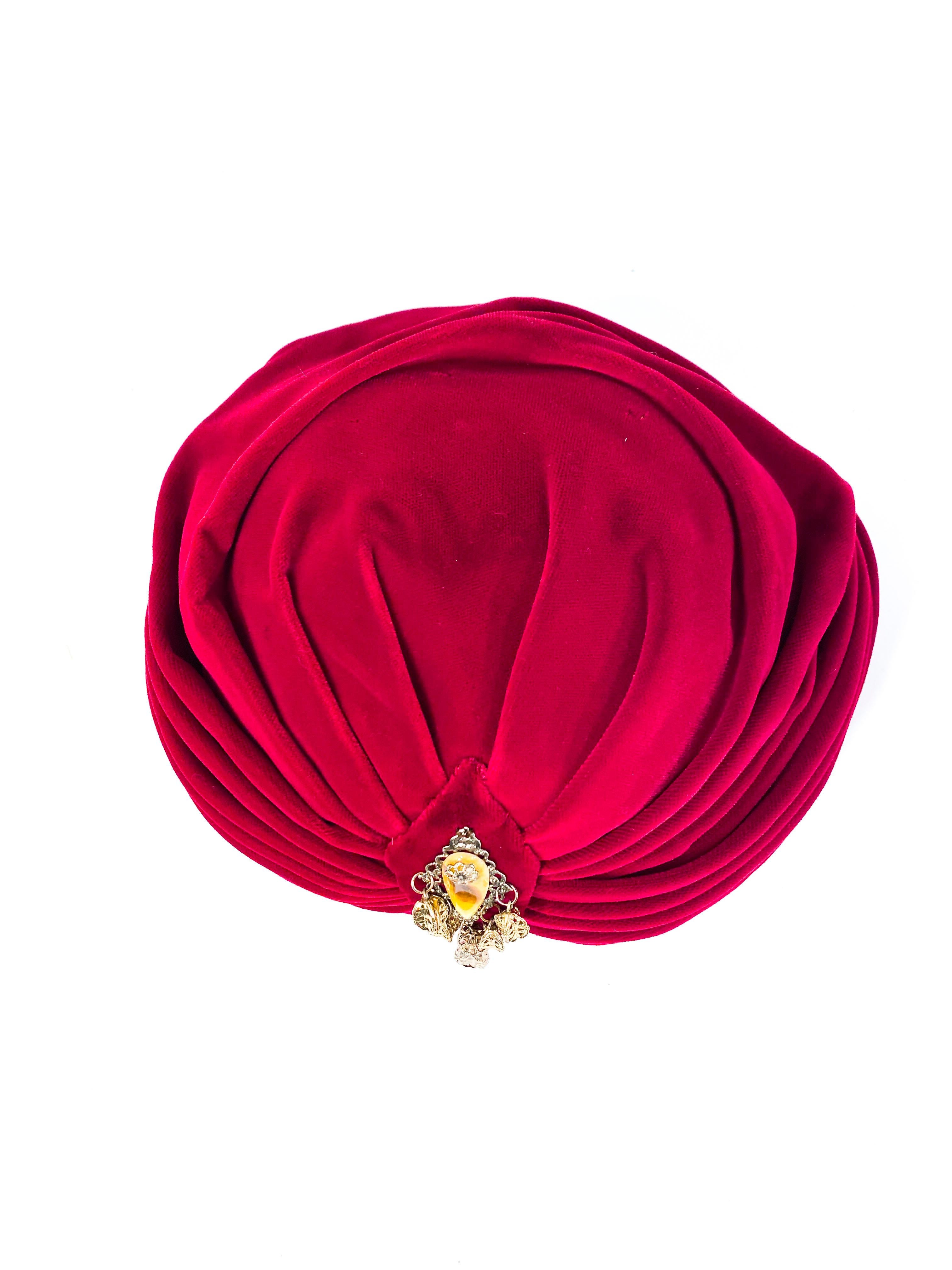 Women's 1950s Red Velvet Turban With Brass Ornament 