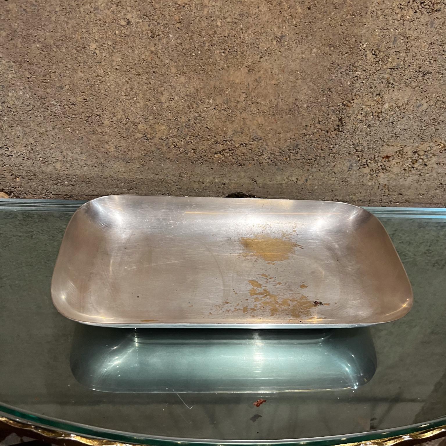 1950 Reed & Barton Embassy Dish Silver Service Tray (plateau de service en argent) Bon état - En vente à Chula Vista, CA