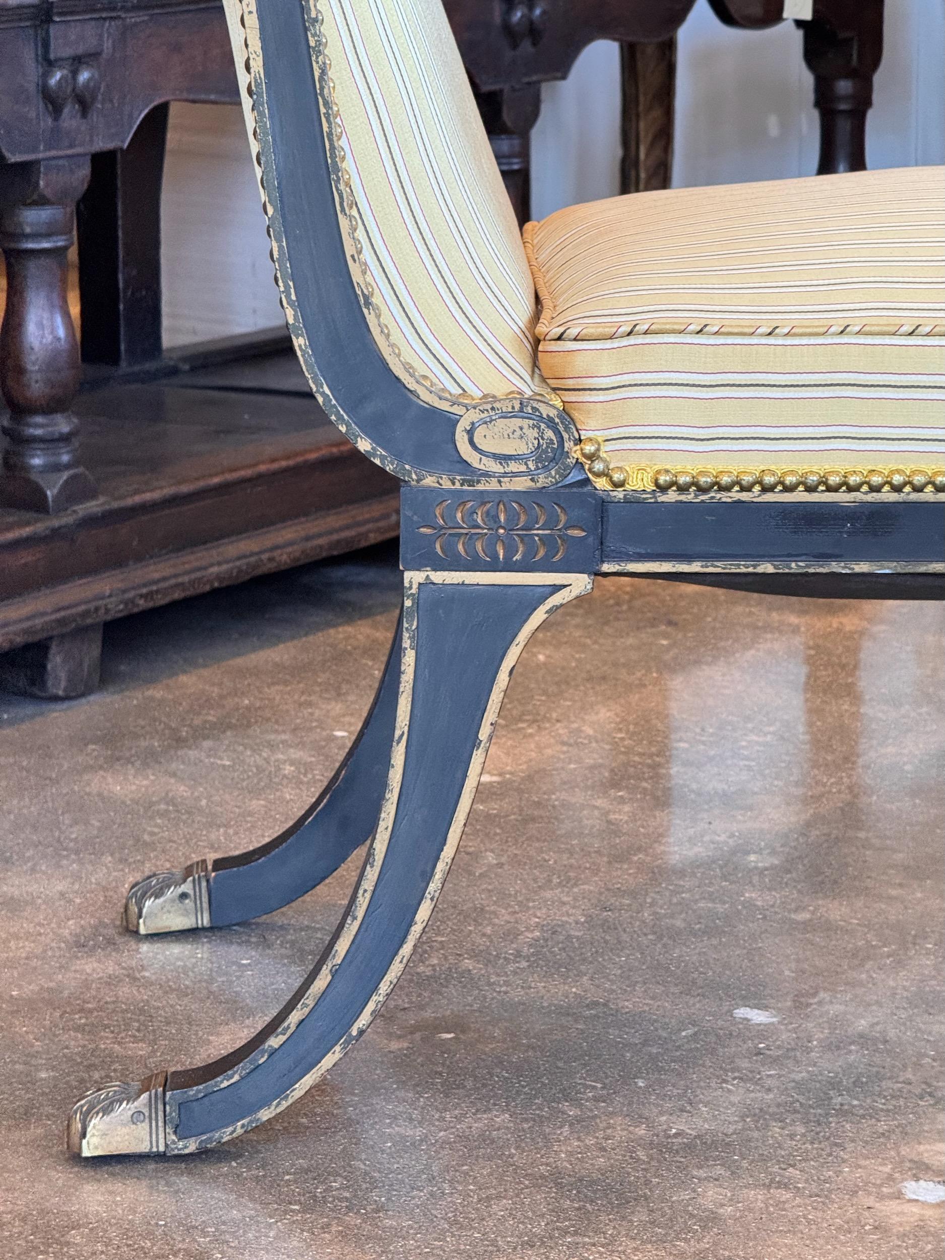 1950s Regency Style Bench In Good Condition In Charlottesville, VA