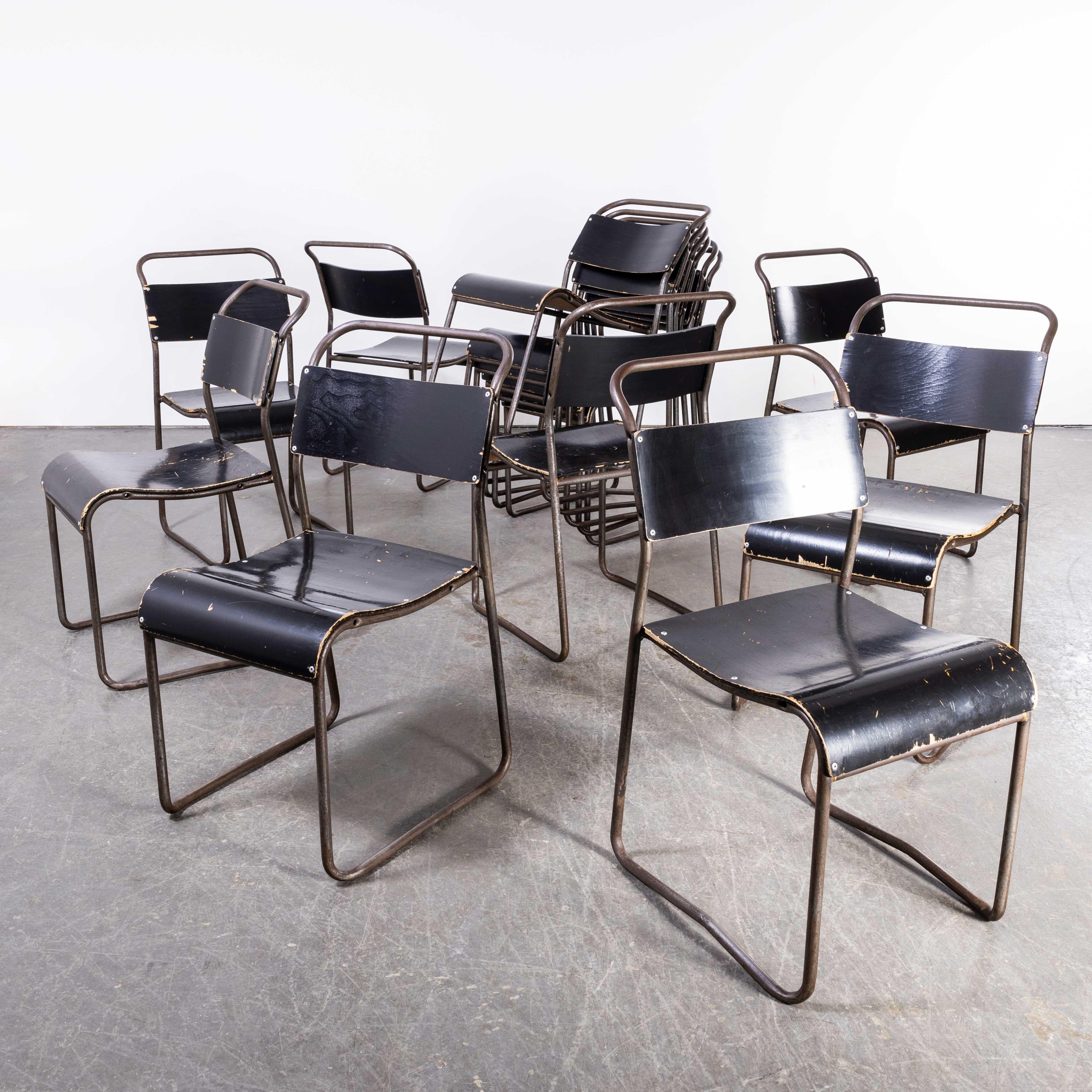 Set von vierzehn schwarzen Esszimmerstühlen mit Metallrohr, 1950er Jahre im Angebot 4