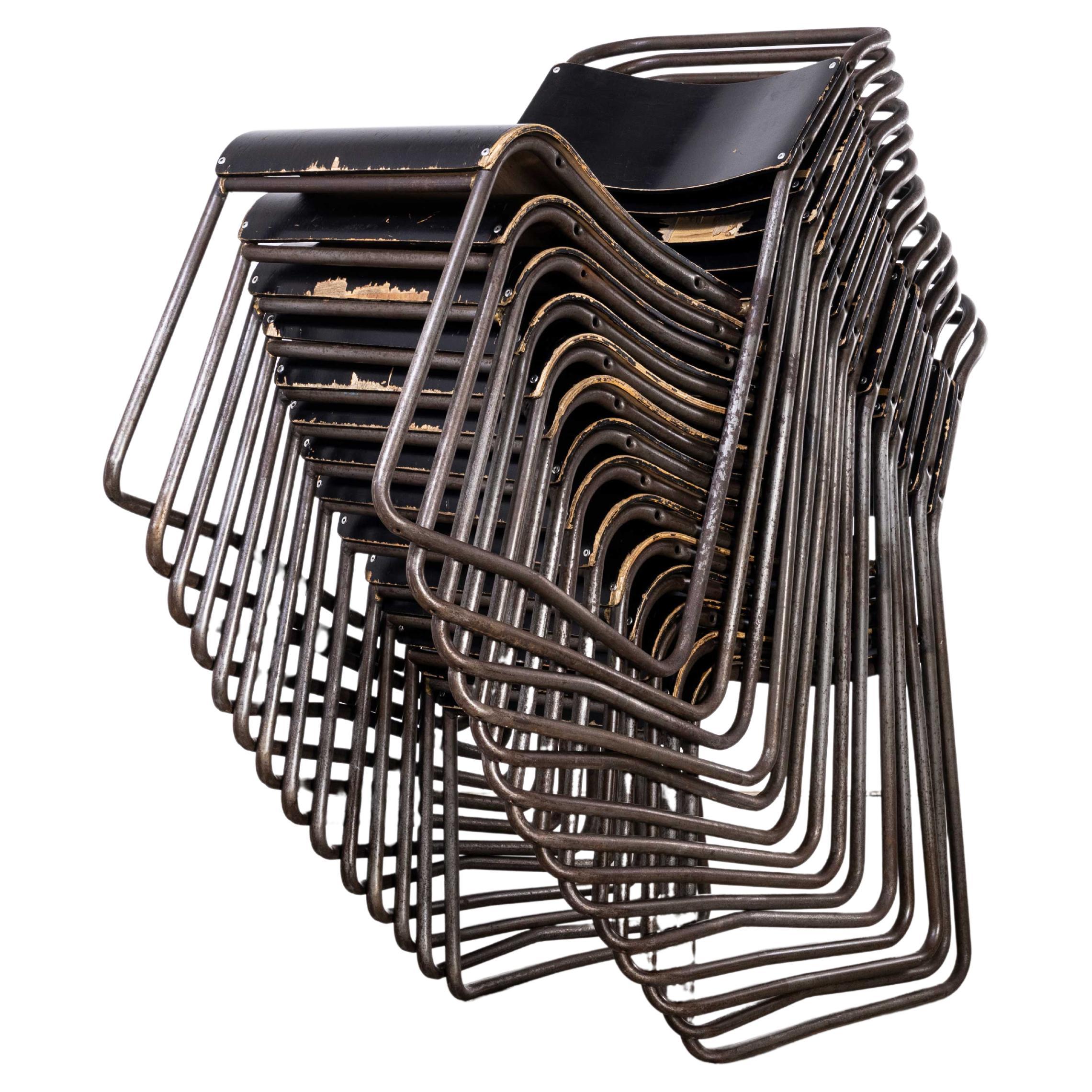 Set von vierzehn schwarzen Esszimmerstühlen mit Metallrohr, 1950er Jahre im Angebot