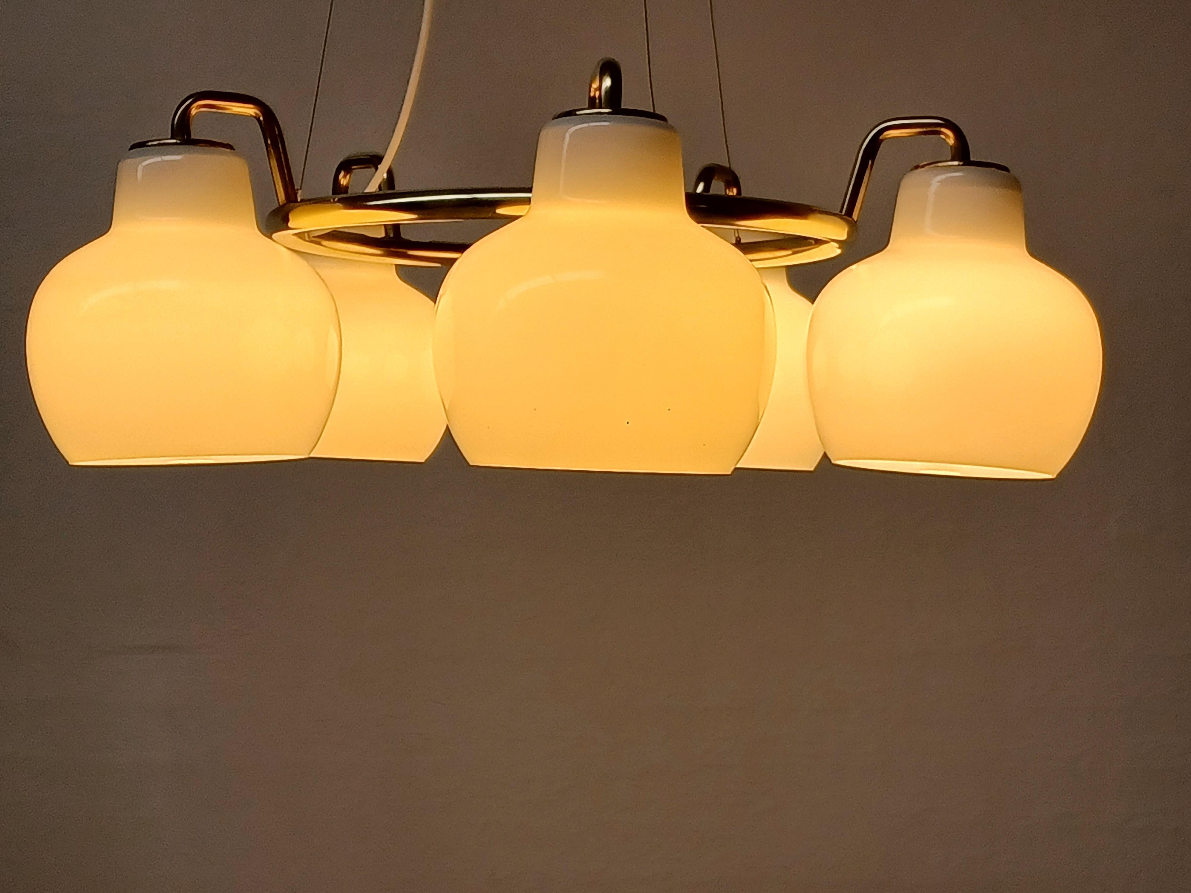 Mid-20th Century 1950s Restored 1'st Edition Vilhelm Lauritzen Ring Chandelier by Louis Poulsen For Sale