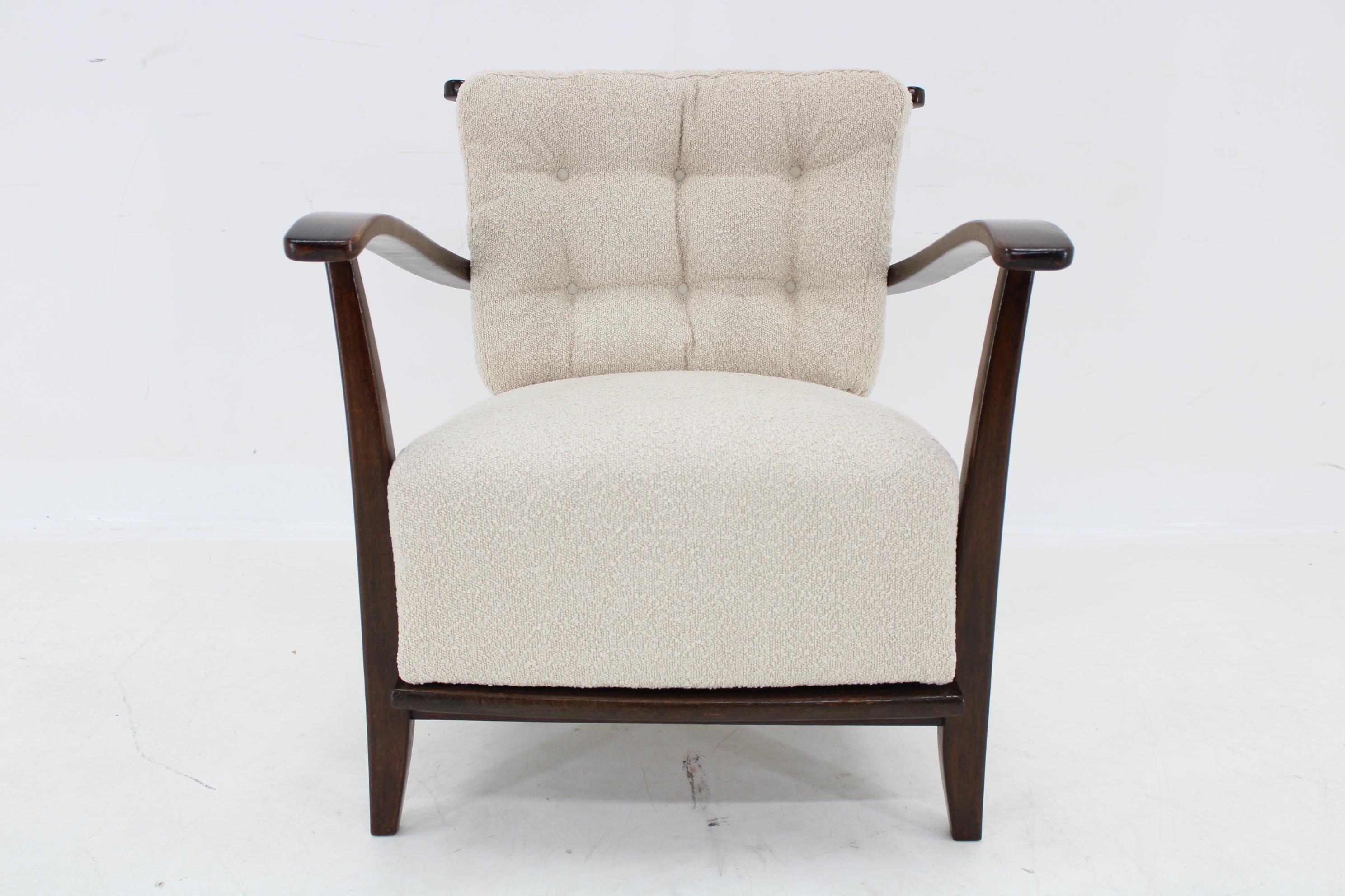 Mid-Century Modern 1950s Restored Beech Armchair in Boucle Fabric,  Czechoslovakia For Sale