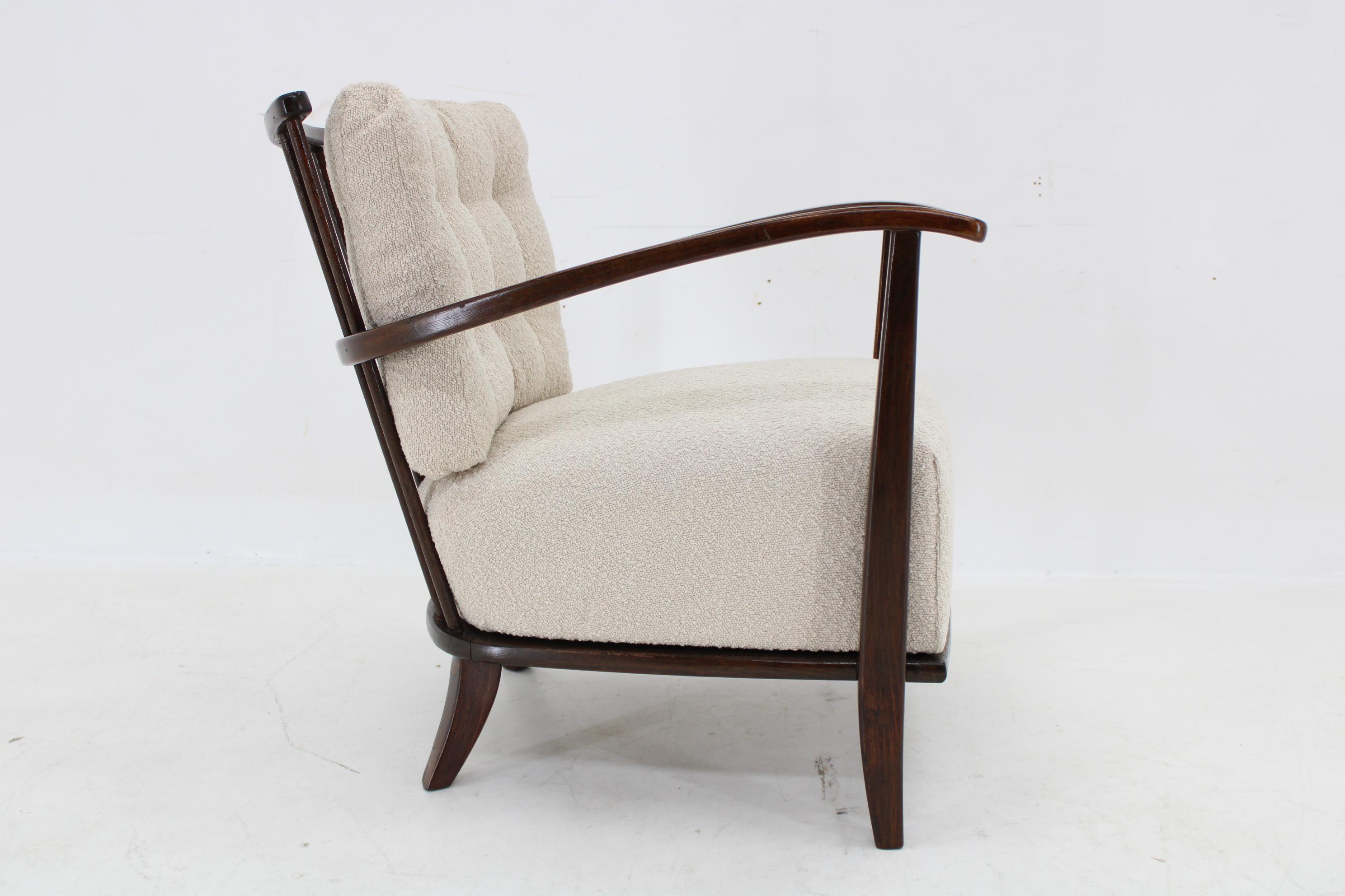 1950s Restored Beech Armchair in Boucle Fabric,  Czechoslovakia For Sale 2