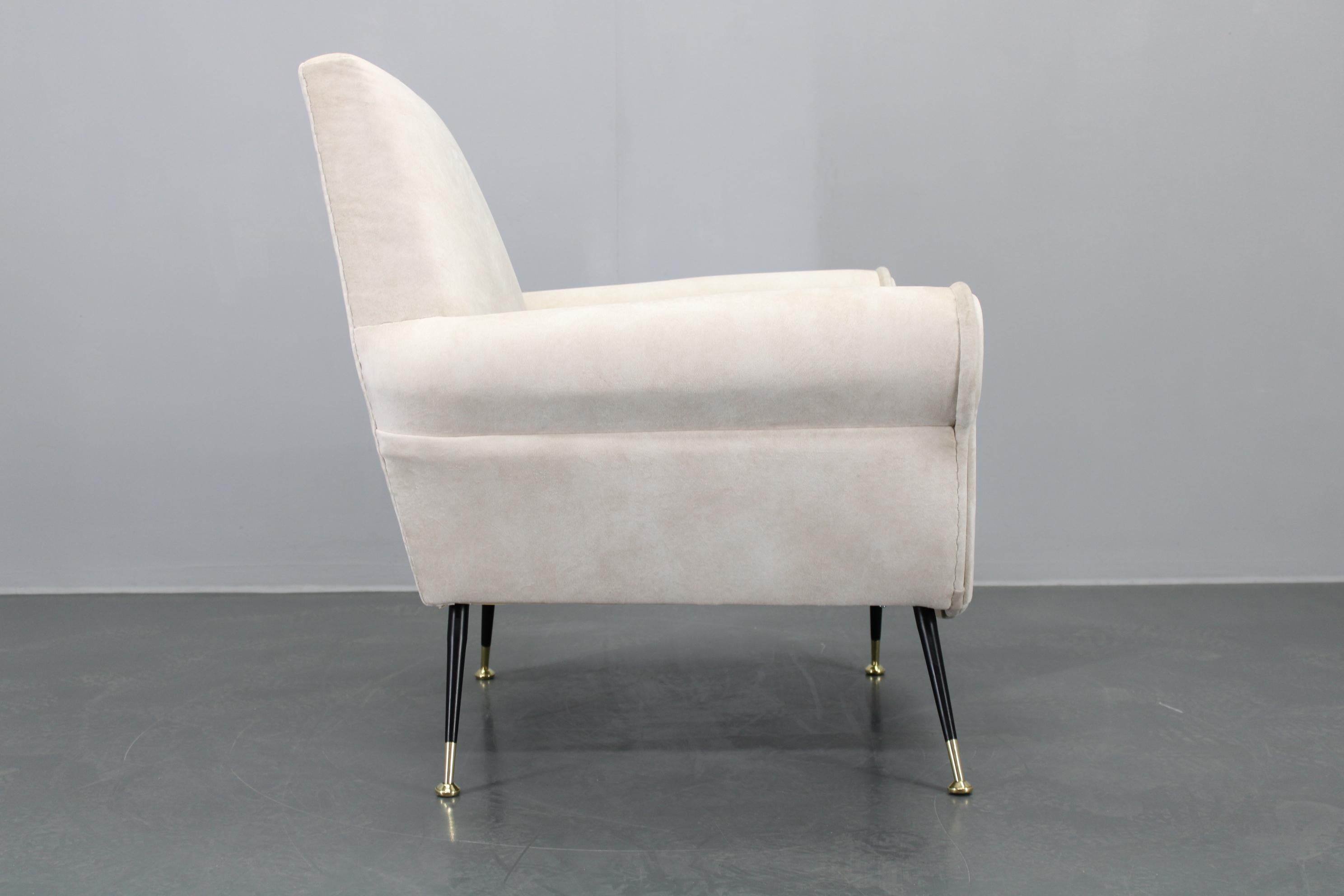 Mid-Century moderno Poltrona italiana restaurata degli anni '50 in vendita