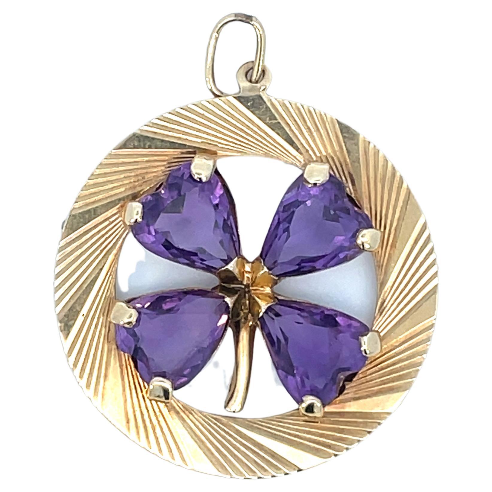 1950s Retro 14k Yellow Gold and Heart Amethyst Clover Pendant  For Sale