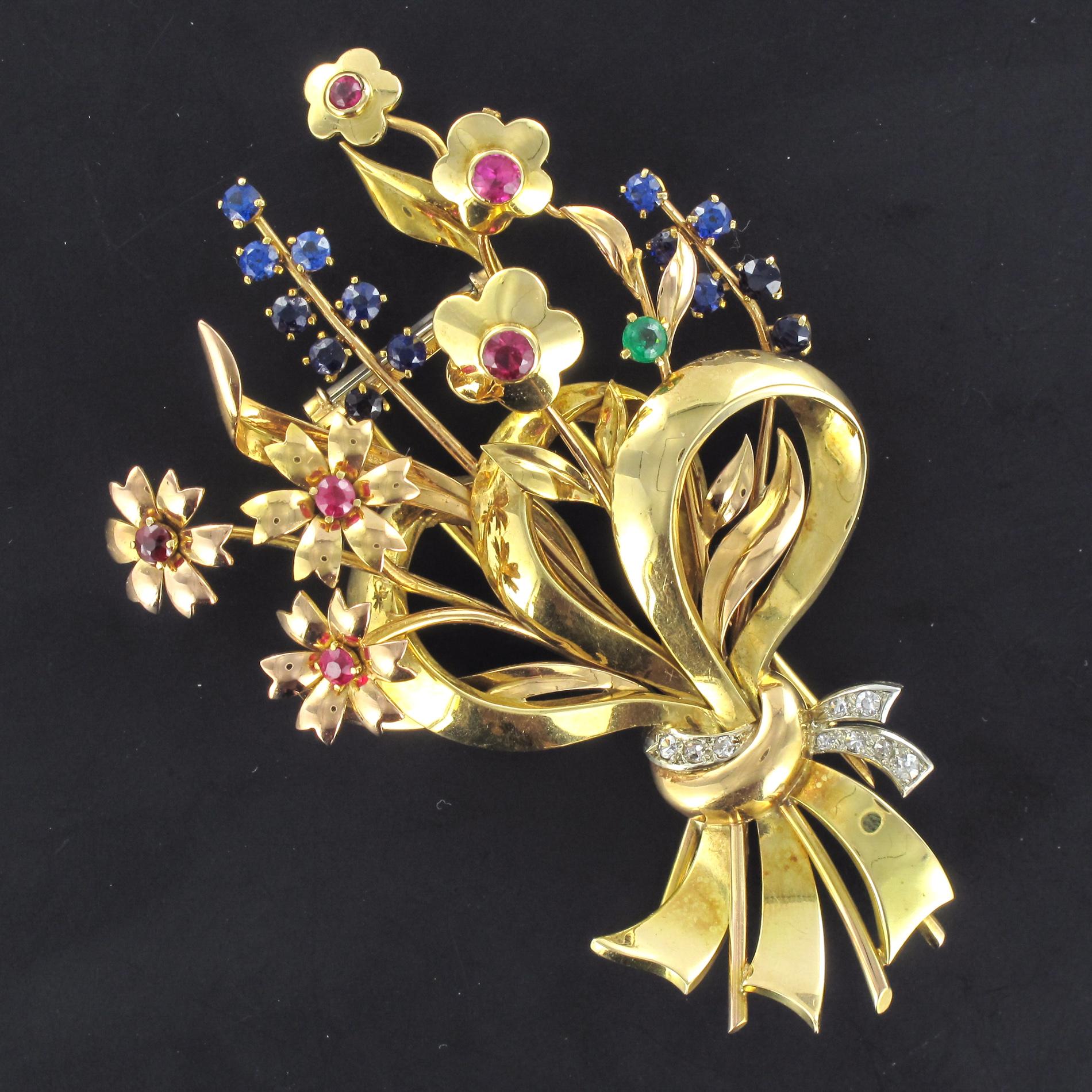 1950s Retro 18 Karat Gold Bouquet Precious Stones Brooch For Sale 8