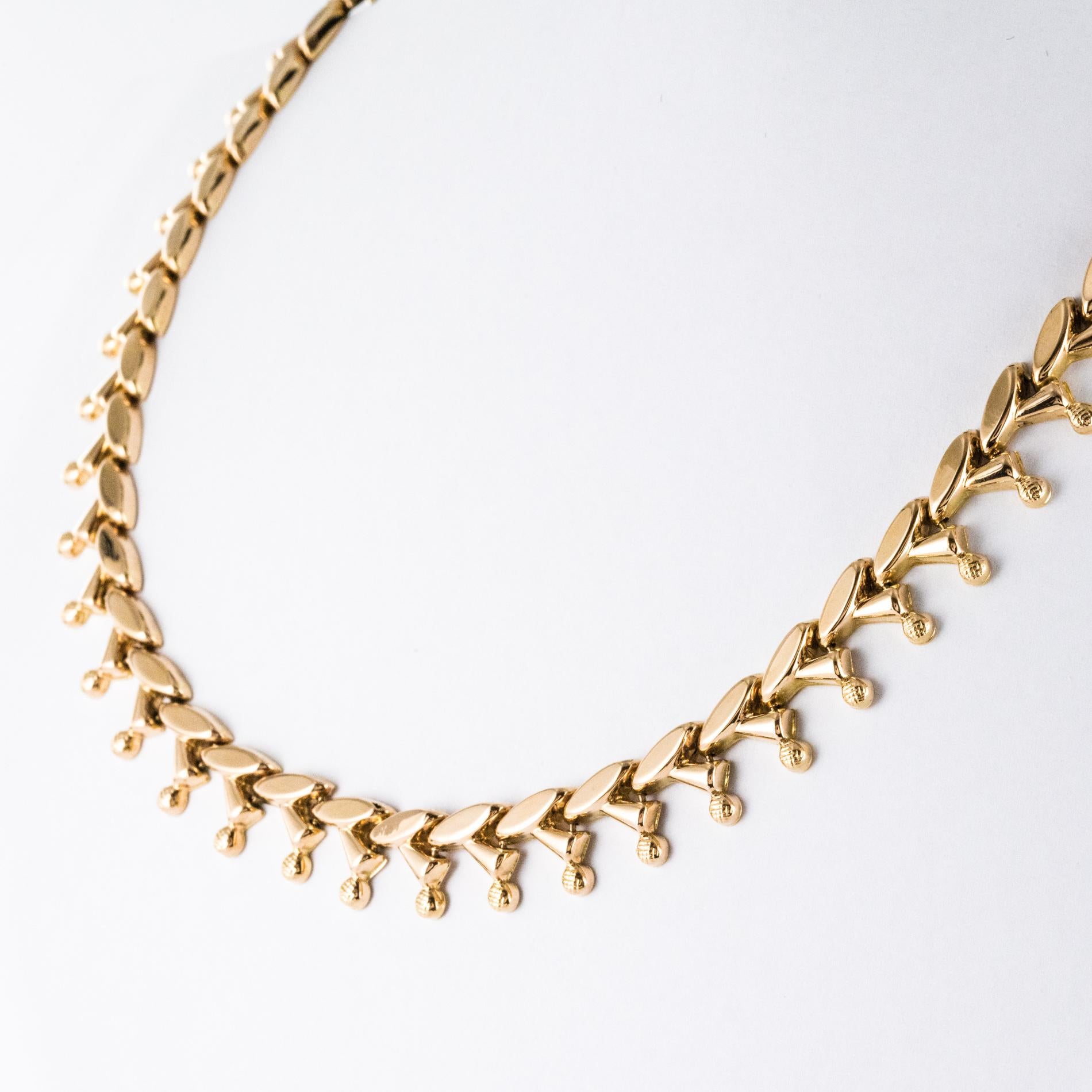 1950s Retro 18 Karat Rose Gold Flange Retro Necklace In Excellent Condition In Poitiers, FR